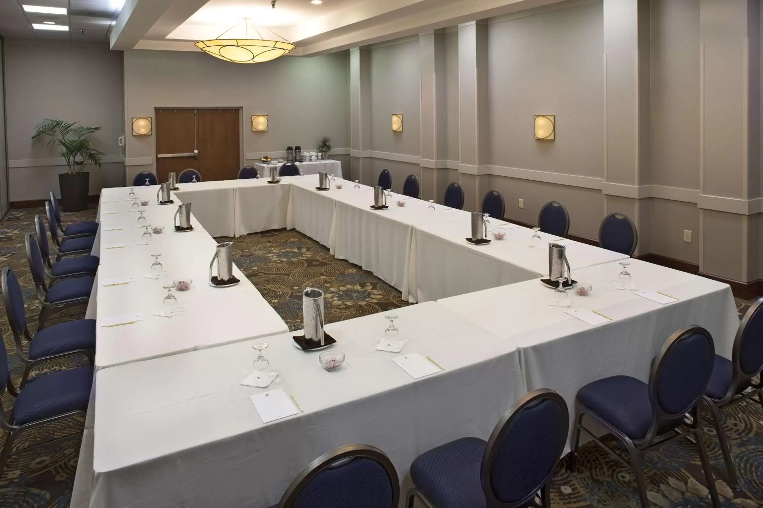 Meeting/conference room in DoubleTree by Hilton Hotel Oak Ridge - Knoxville