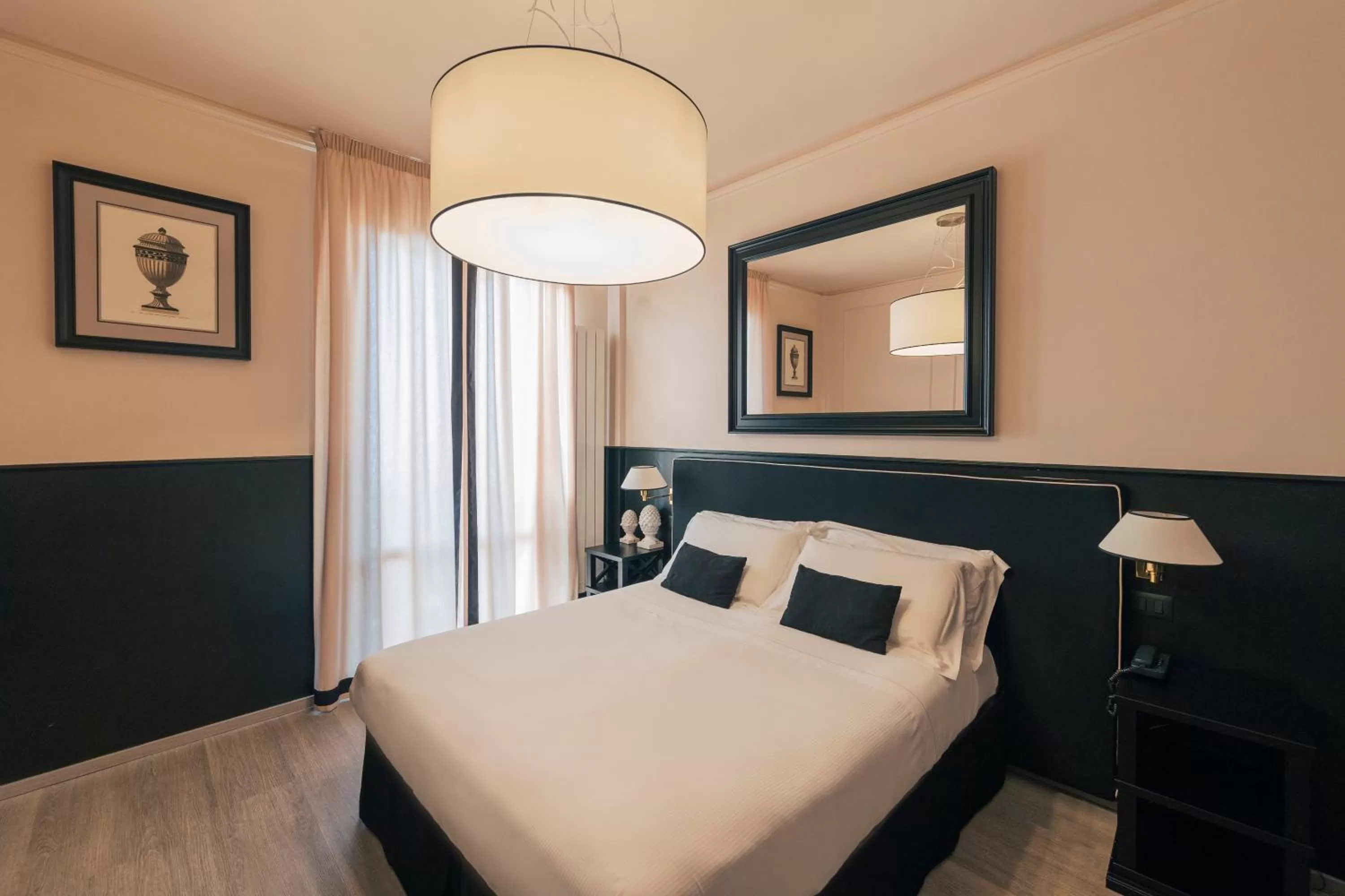 Deluxe Double or Twin Room in Hotel San Luca