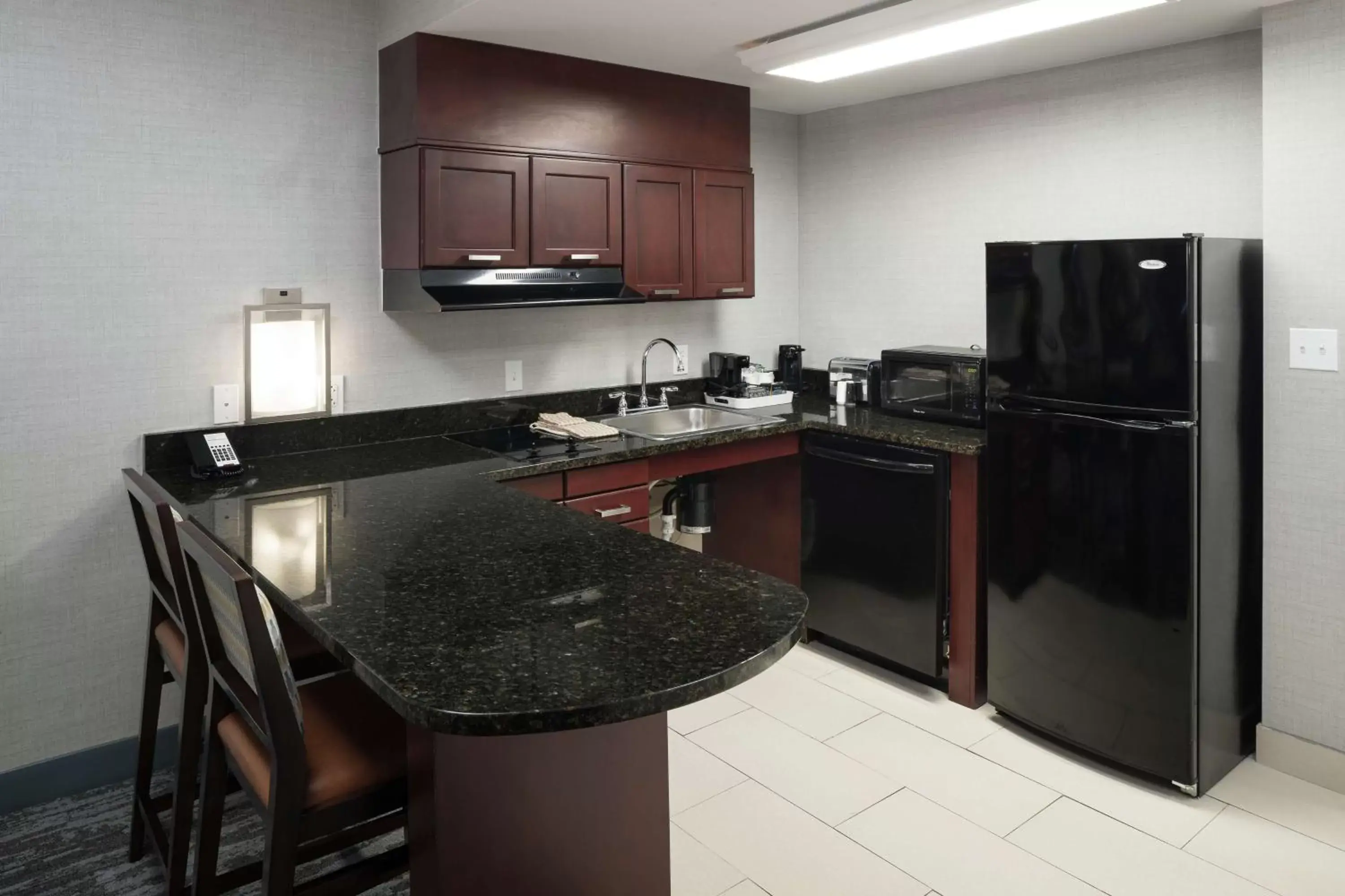 Kitchen or kitchenette, Kitchen/Kitchenette in Hampton Inn & Suites Memphis-Beale Street