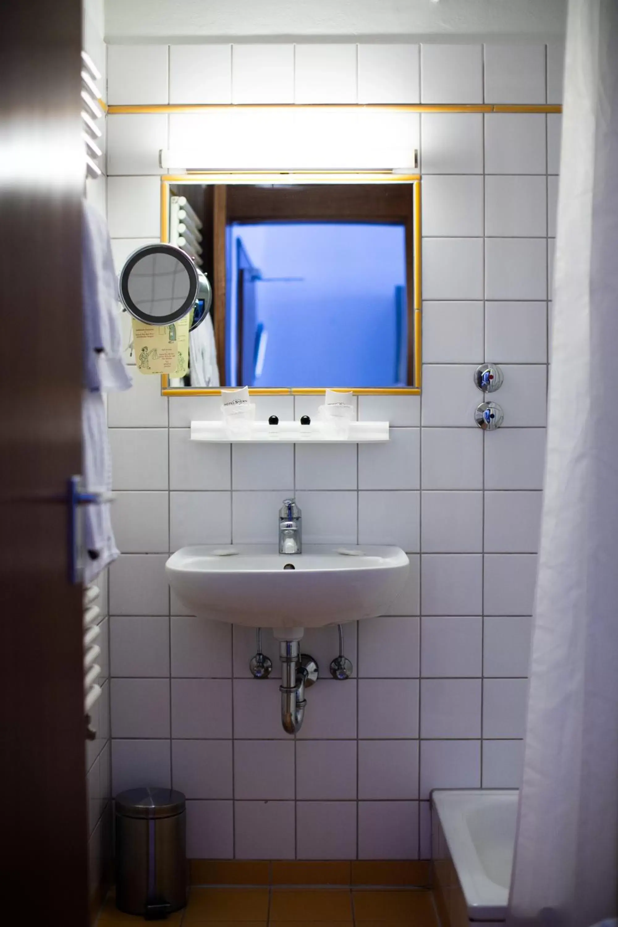 Shower, Bathroom in Hotel Stern