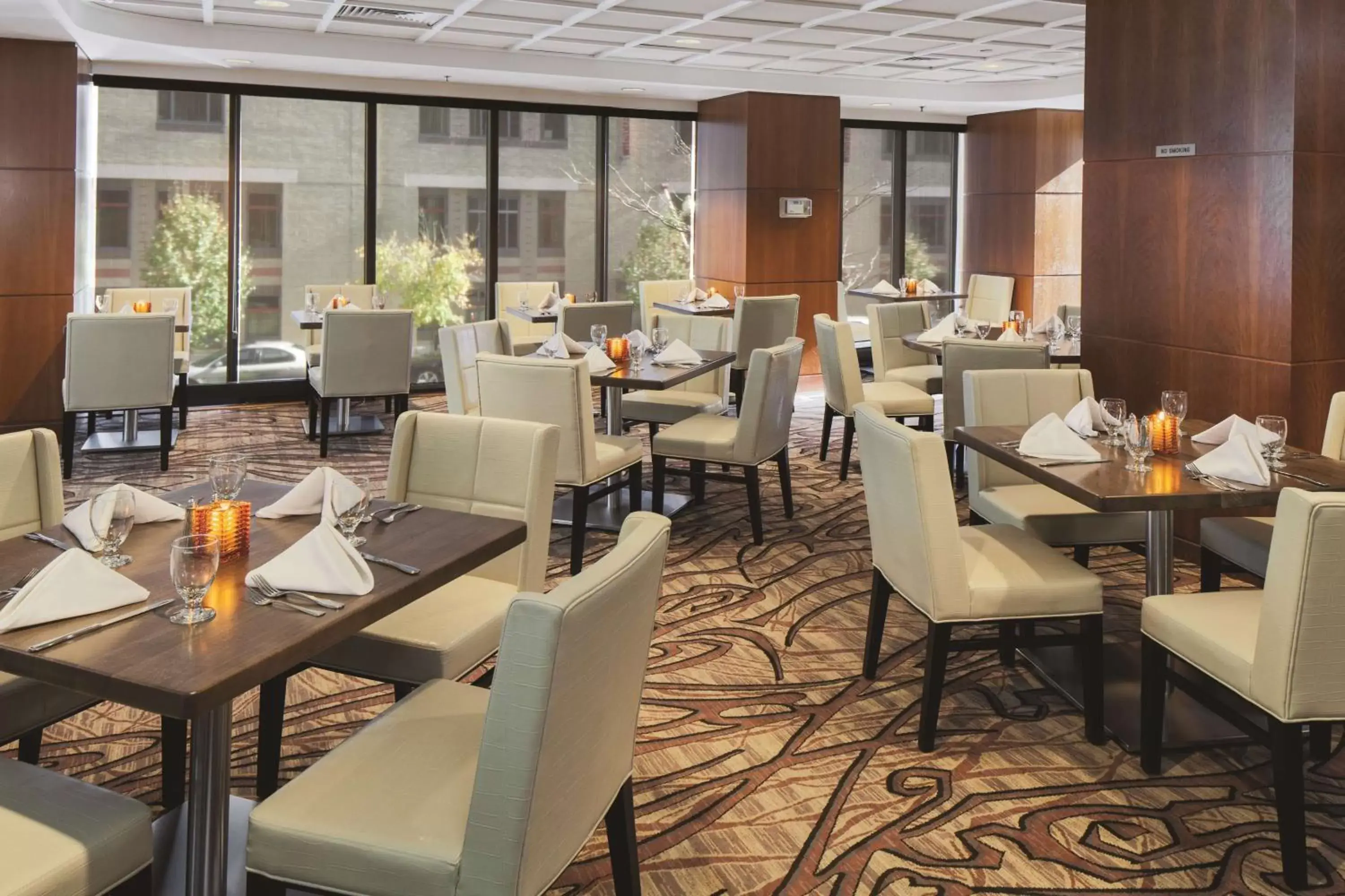 Restaurant/Places to Eat in DoubleTree by Hilton Hotel Boston - Downtown