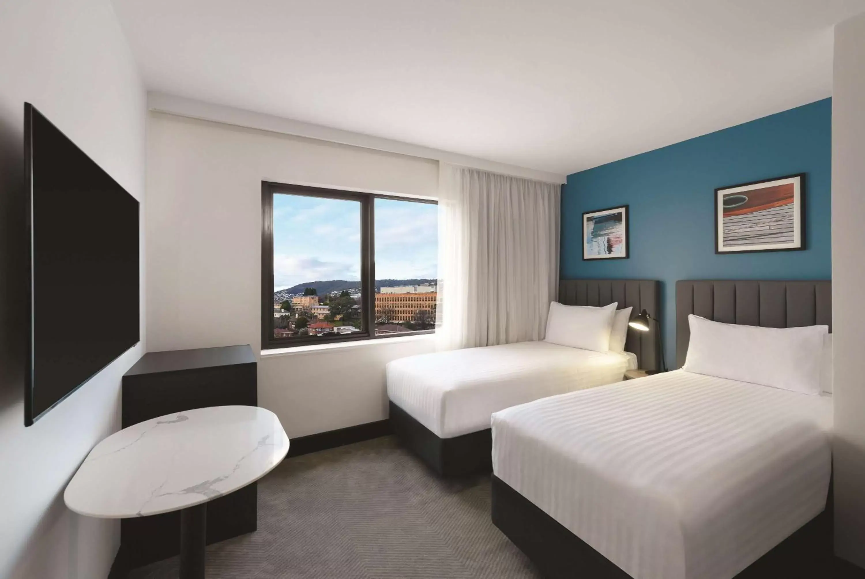 Bedroom in Travelodge Hotel Hobart