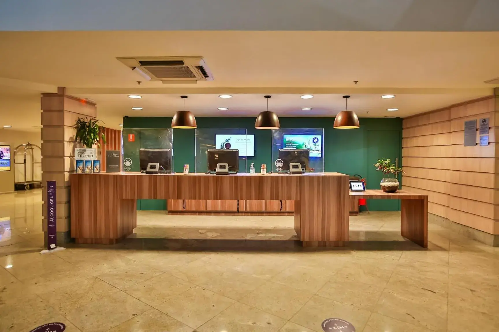 Lobby or reception in ibis Rio de Janeiro Barra da Tijuca