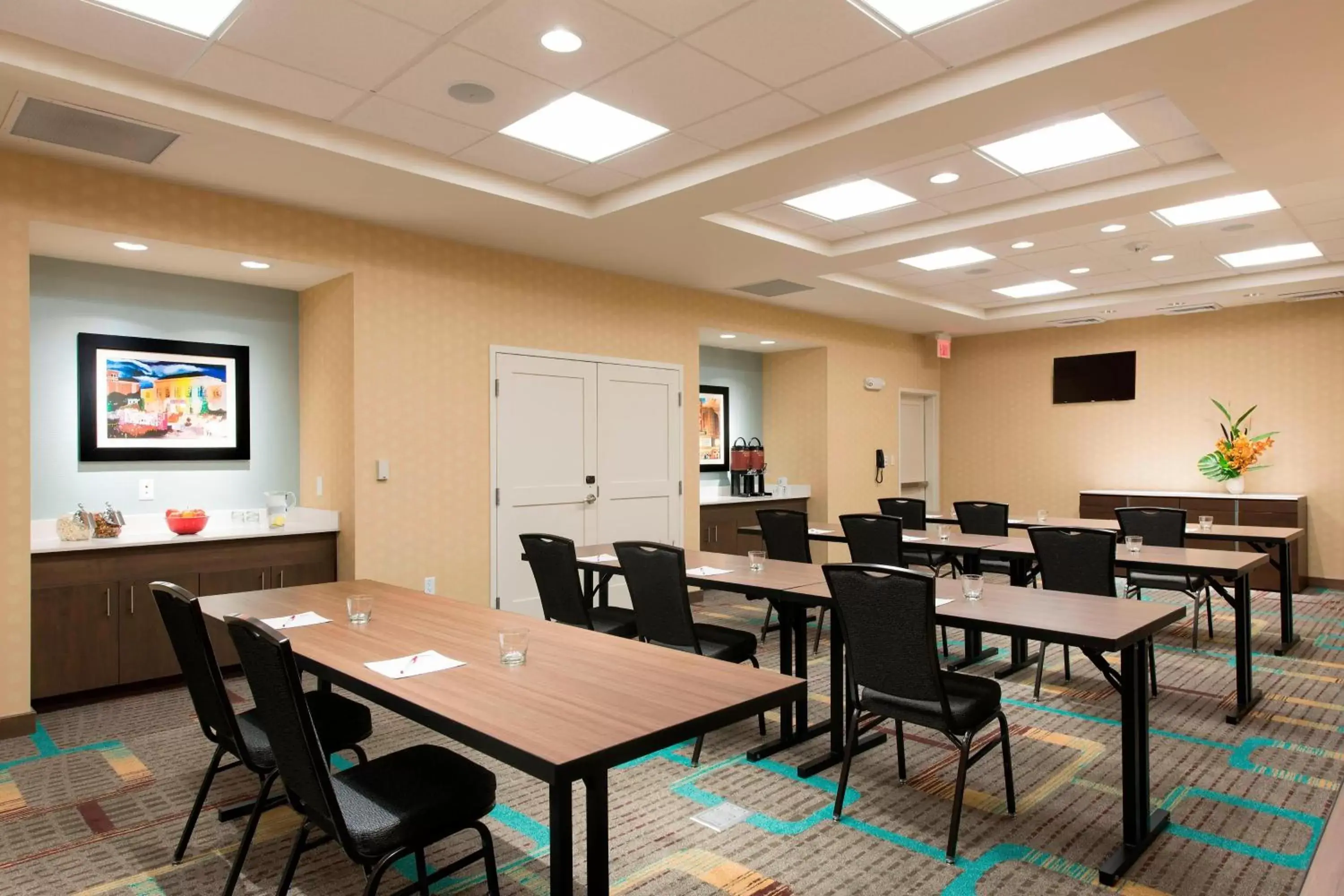 Meeting/conference room, Restaurant/Places to Eat in Residence Inn by Marriott Ann Arbor Downtown
