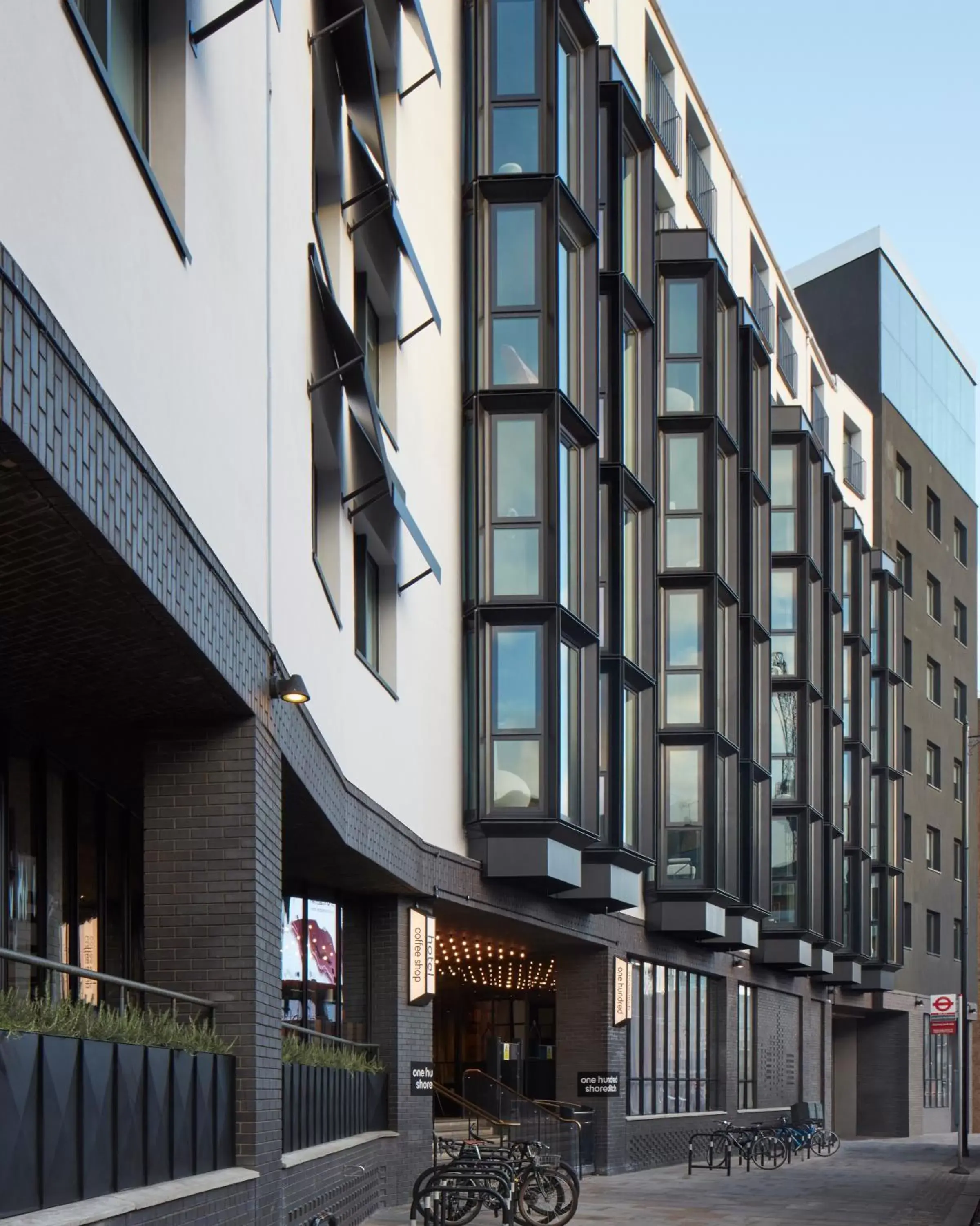 Property building in One Hundred Shoreditch Property building in One Hundred Shoreditch