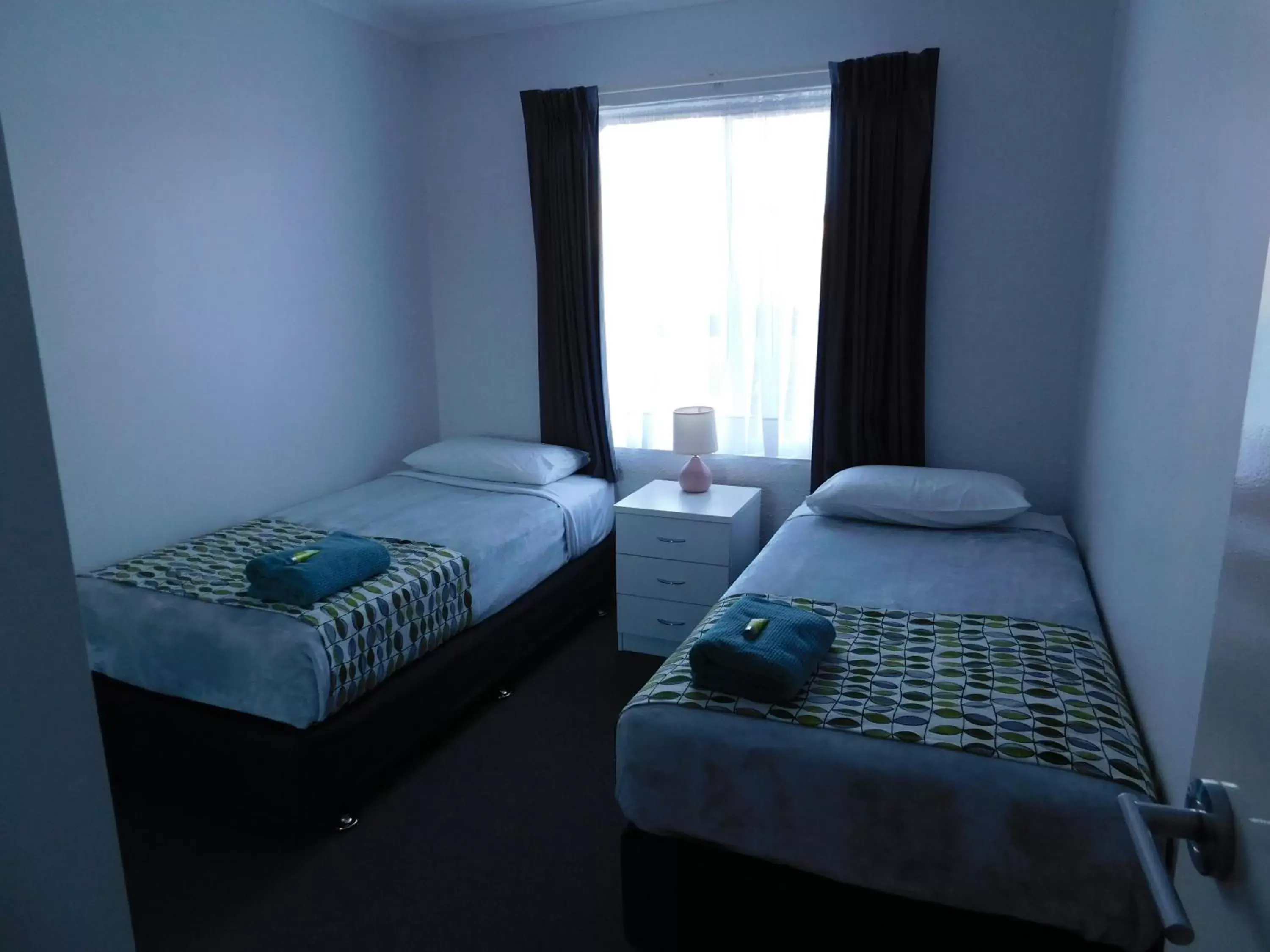 Bedroom, Bed in Merimbula Lake Apartments