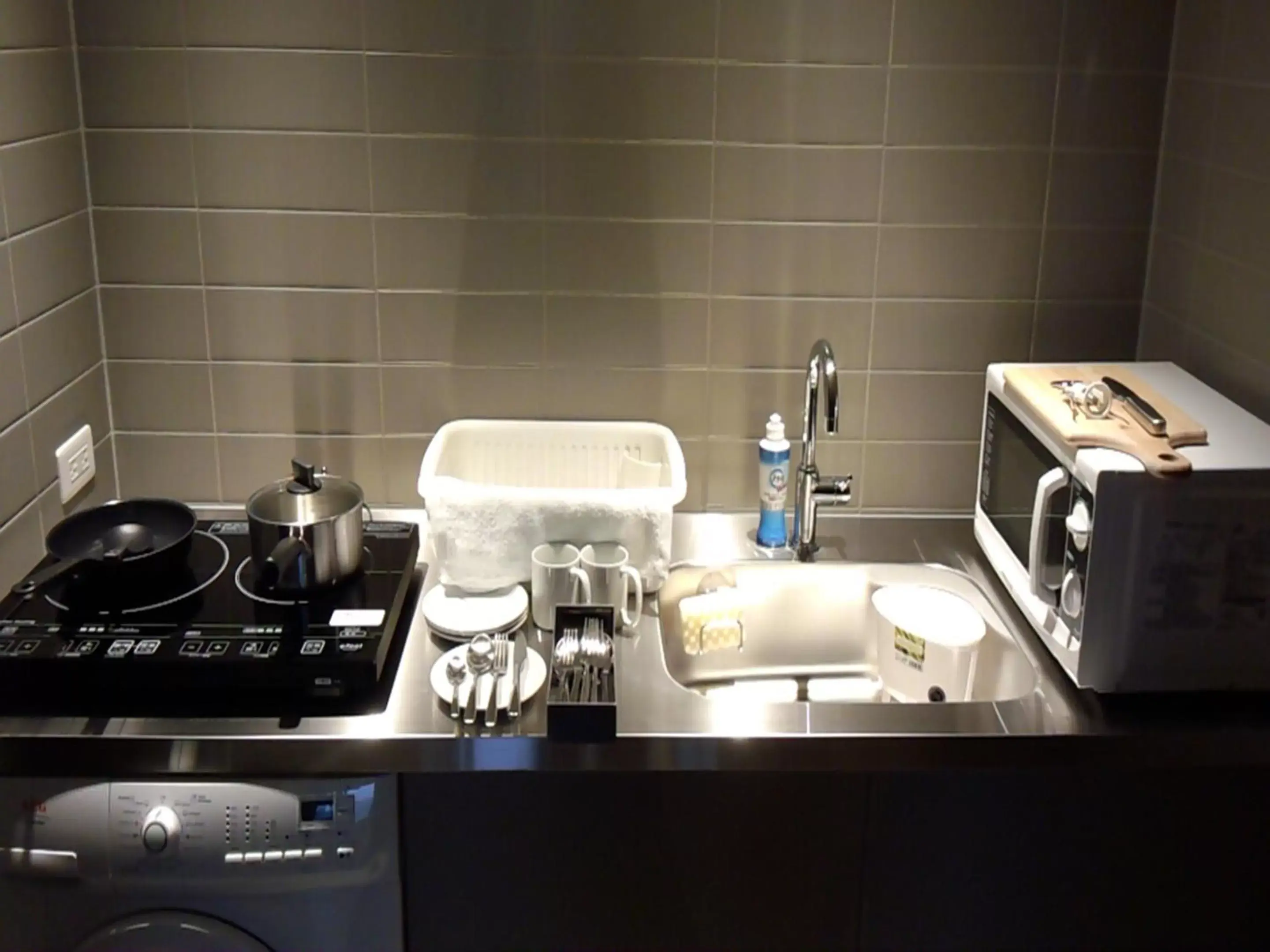 Photo of the whole room, Kitchen/Kitchenette in Shinjuku Granbell Hotel