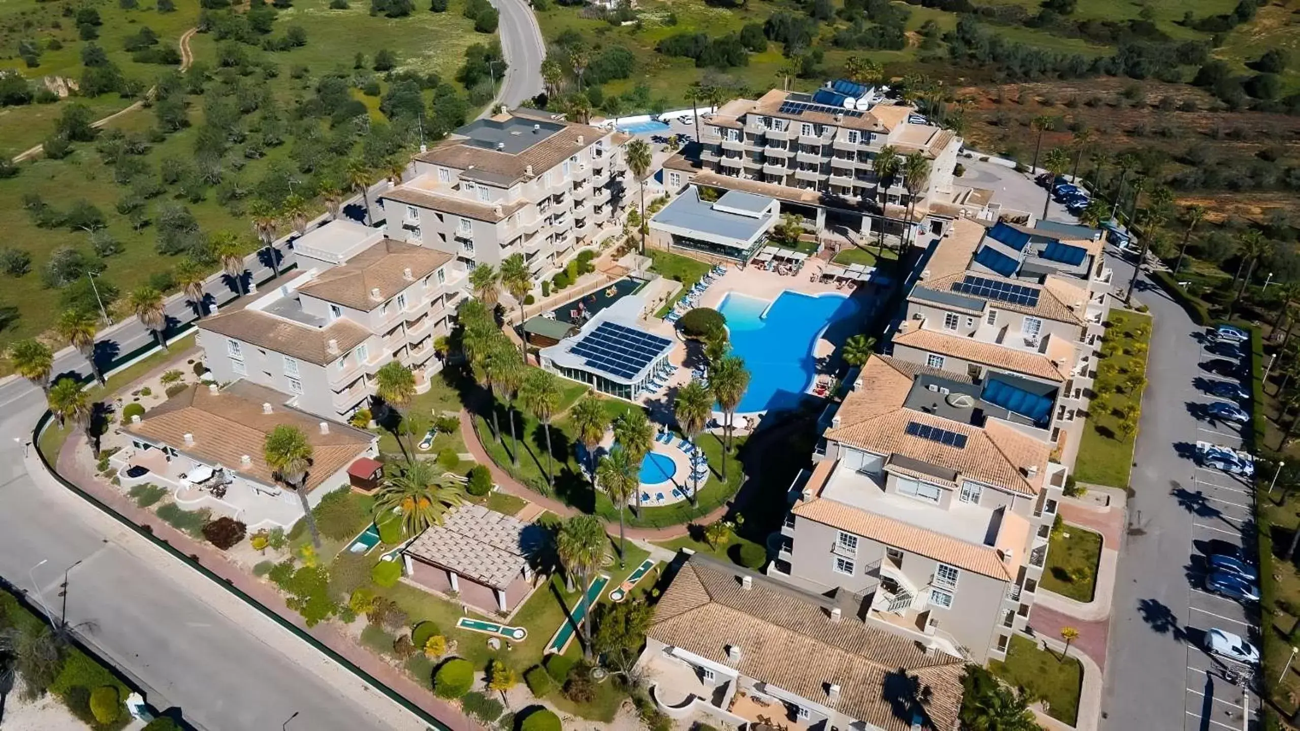 Property building in Vitors Plaza Property building in Vitors Plaza