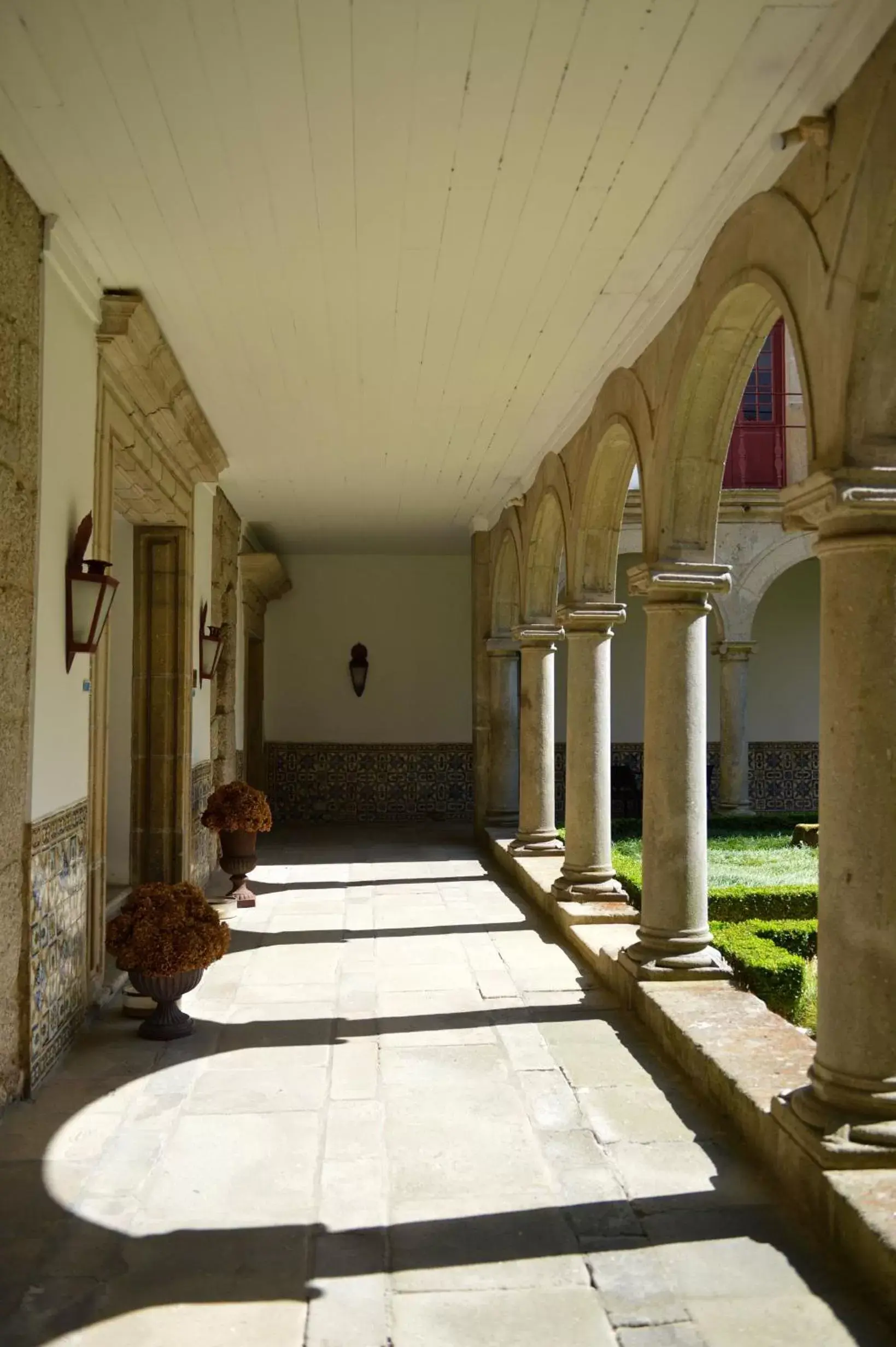 Property building, Facade/Entrance in Pousada Mosteiro de Guimaraes