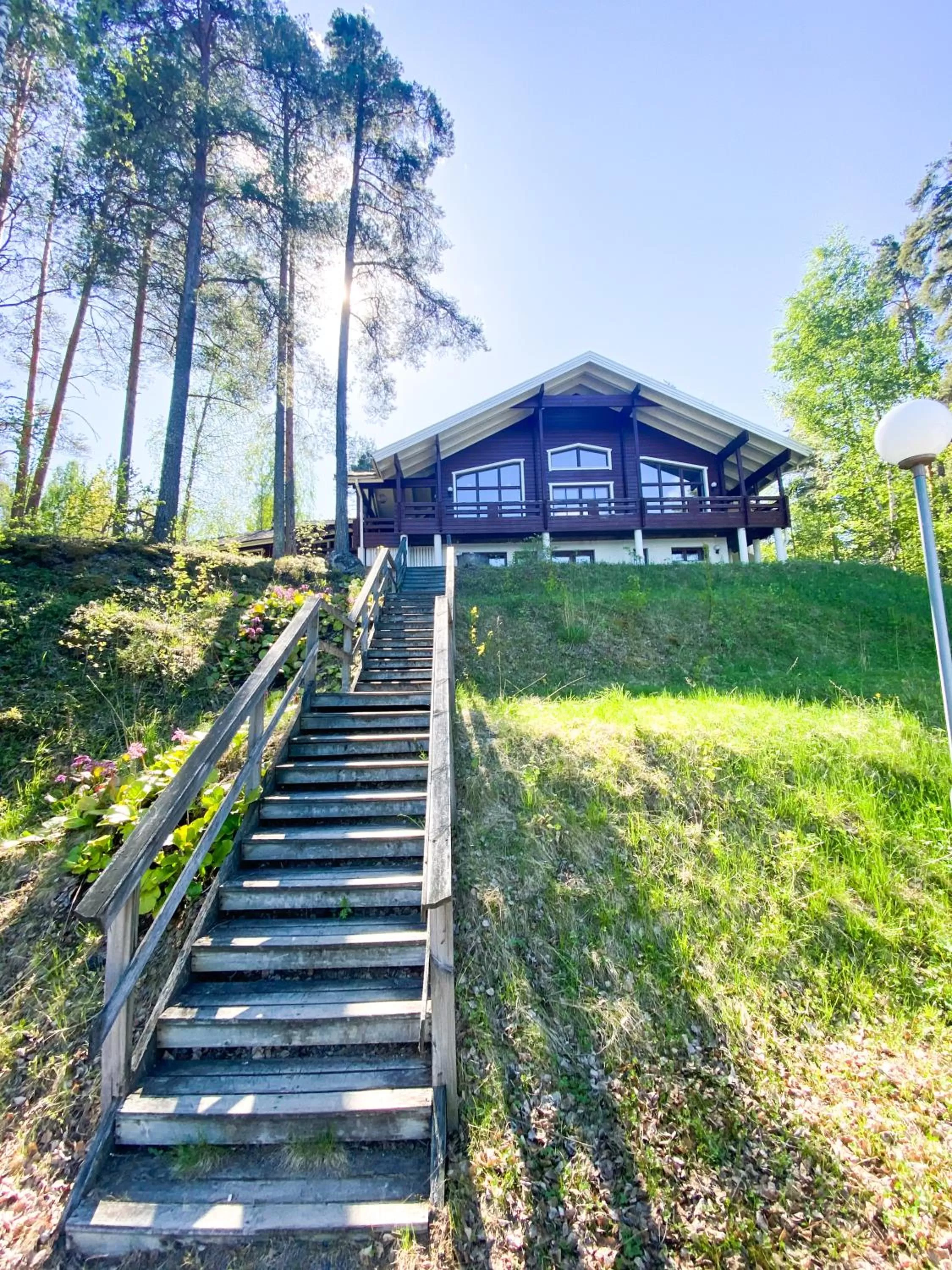 Property building in Hotelli Hirsiranta