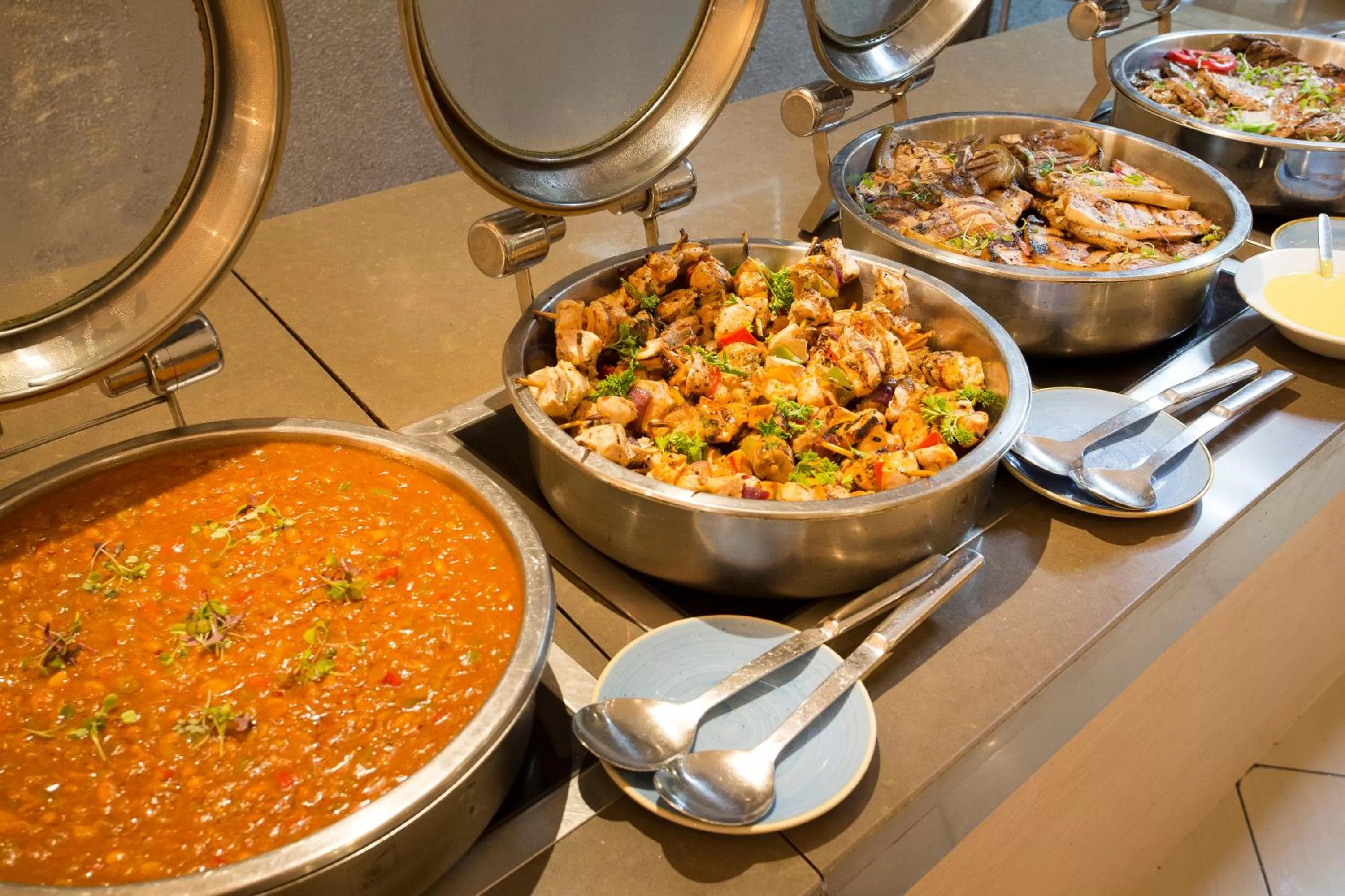 Meals in RH Hotel & Apartments - Pretoria