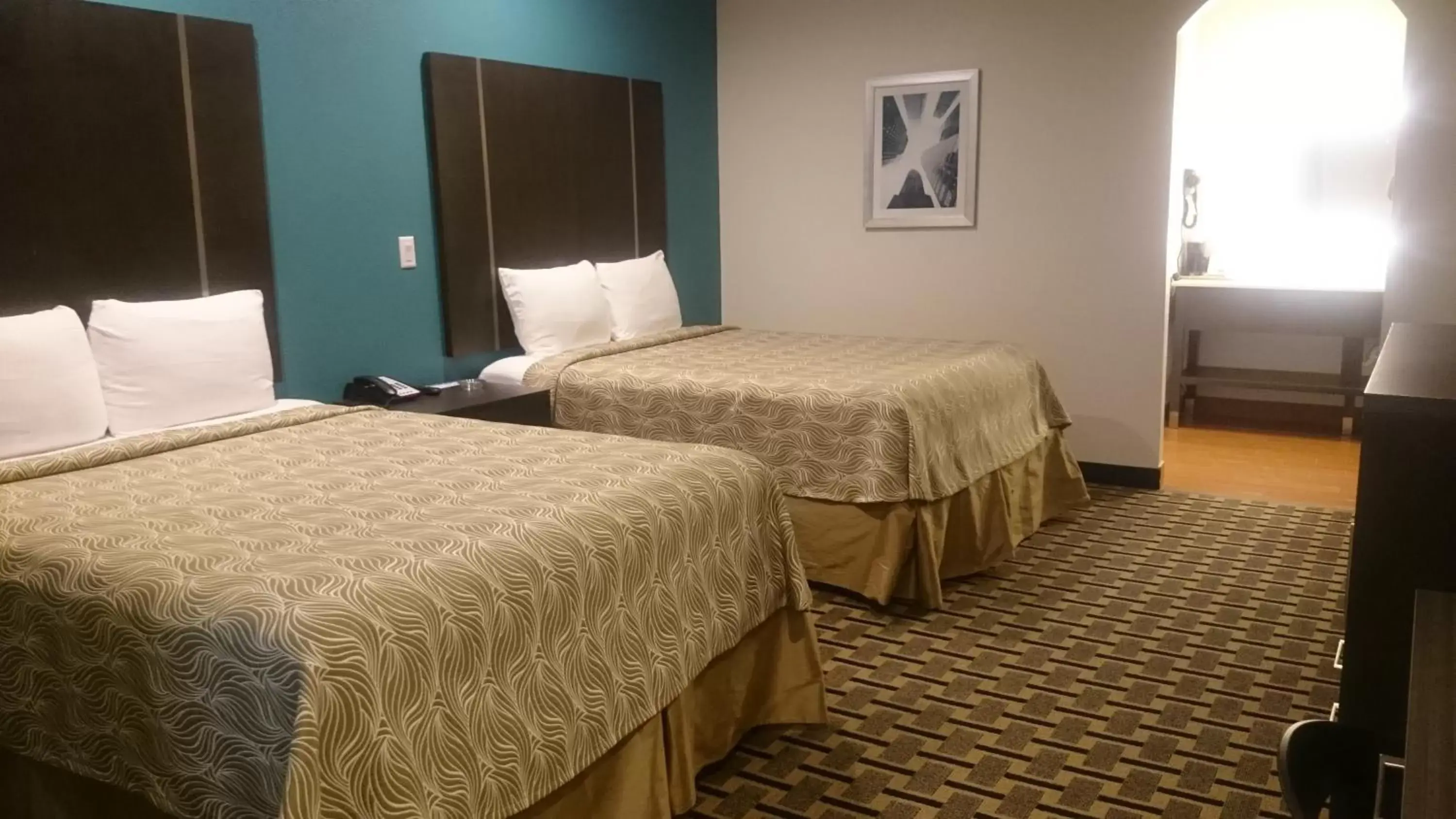 Bedroom, Bed in Regency Inn & Suites- NW Houston