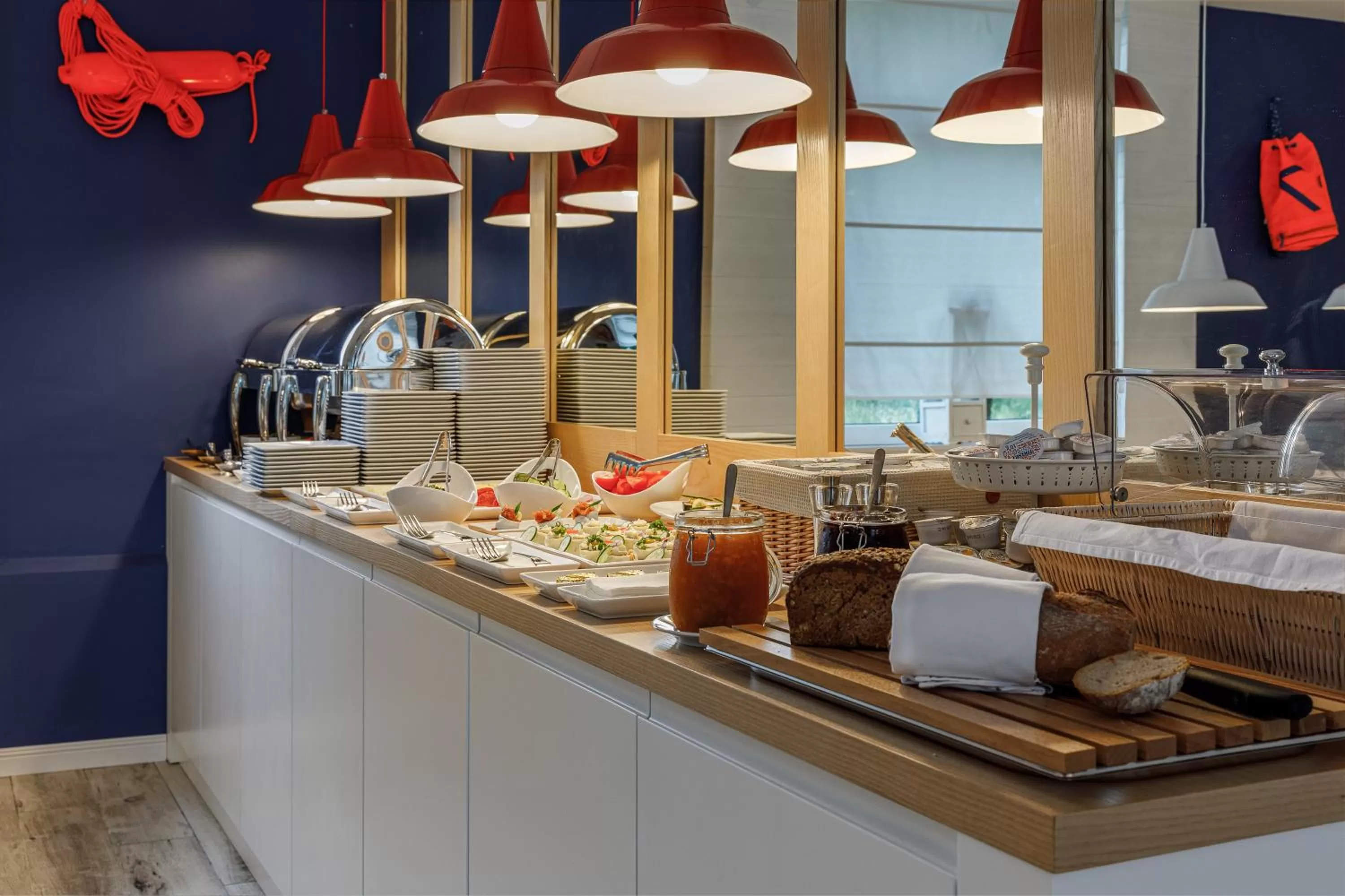 Restaurant/places to eat in AQUA HOUSE