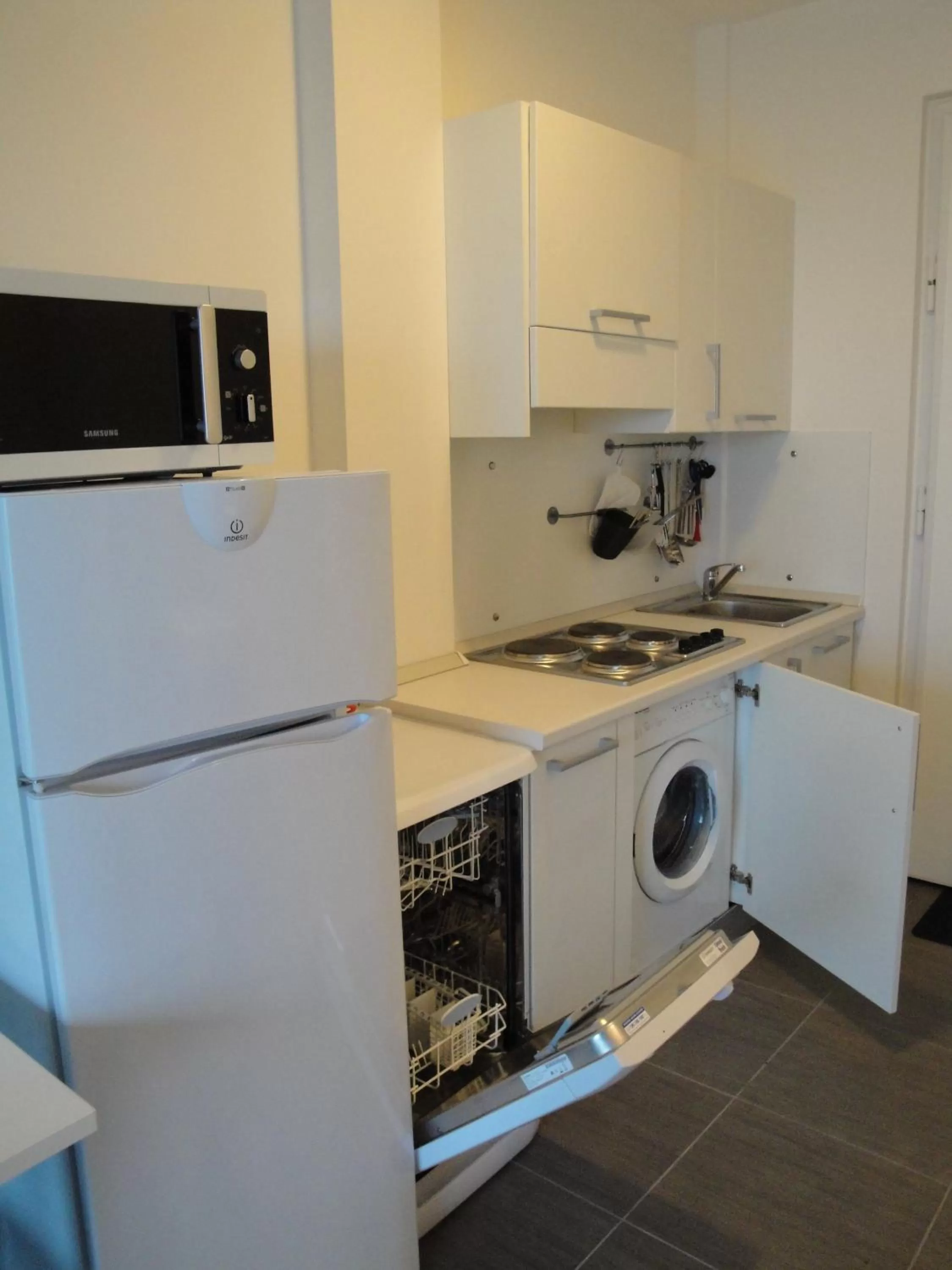 Kitchen or kitchenette in Residence La Nave