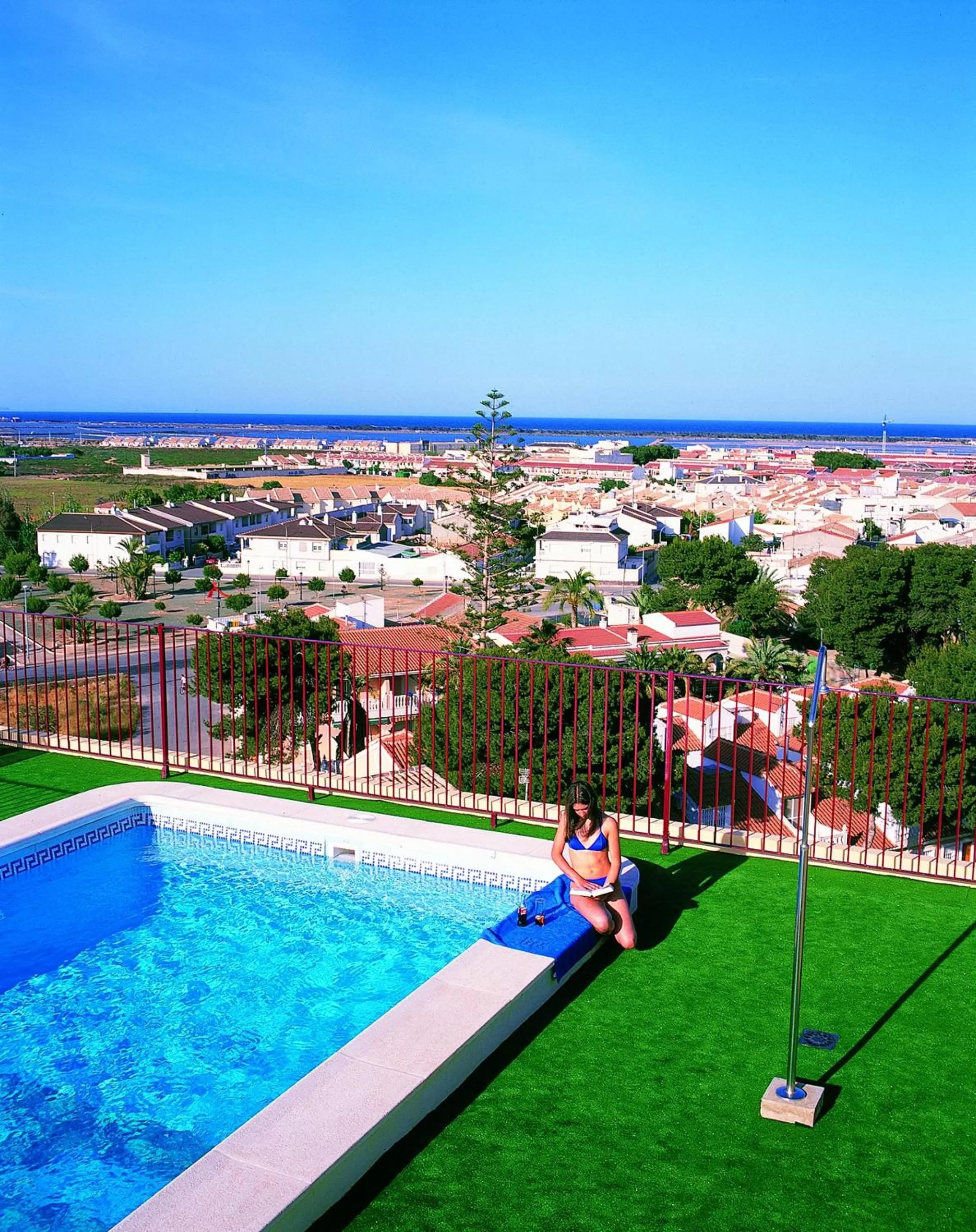 Swimming pool in Hotel Traíña