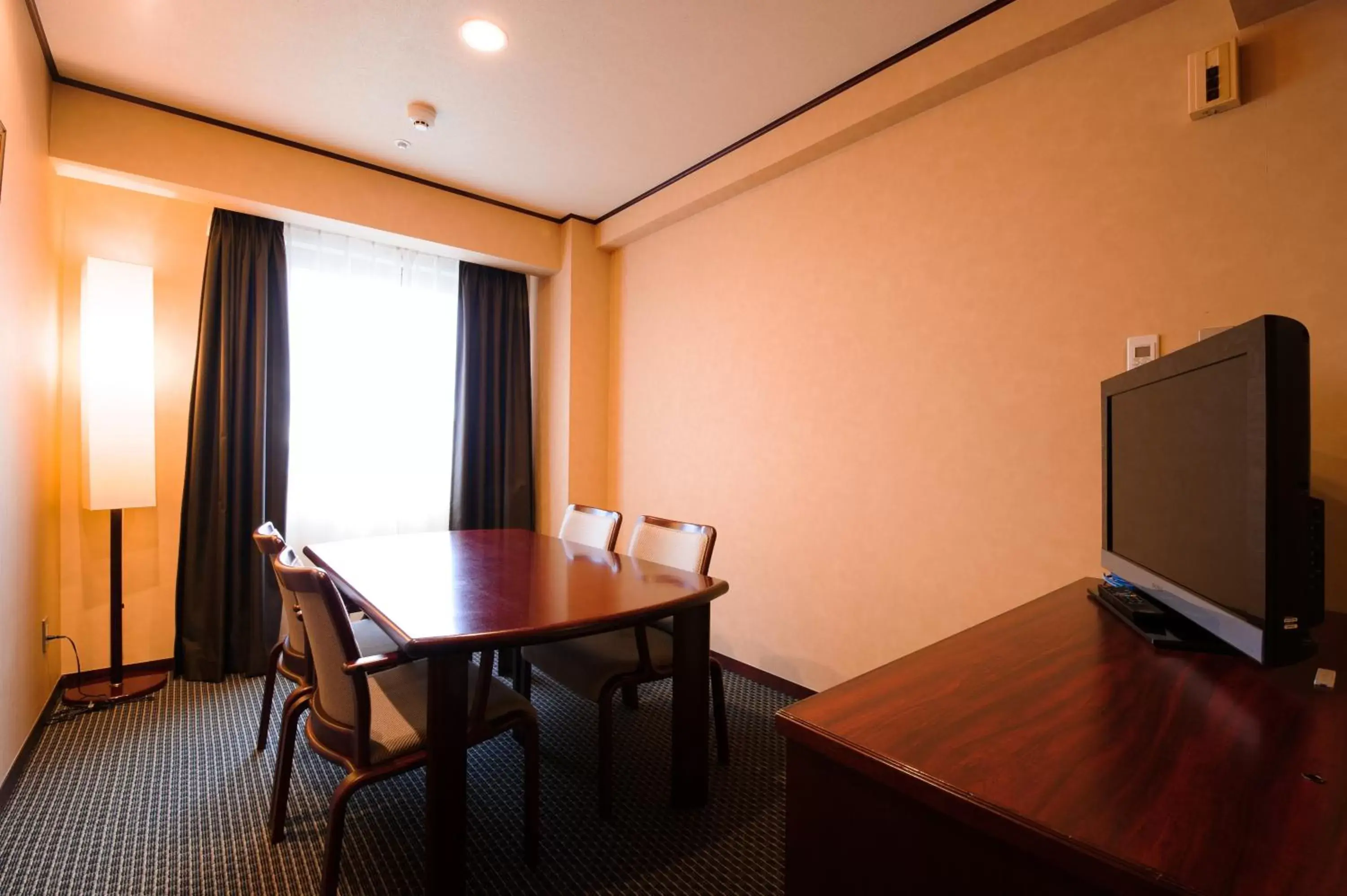 Photo of the whole room in Chisun Hotel Utsunomiya