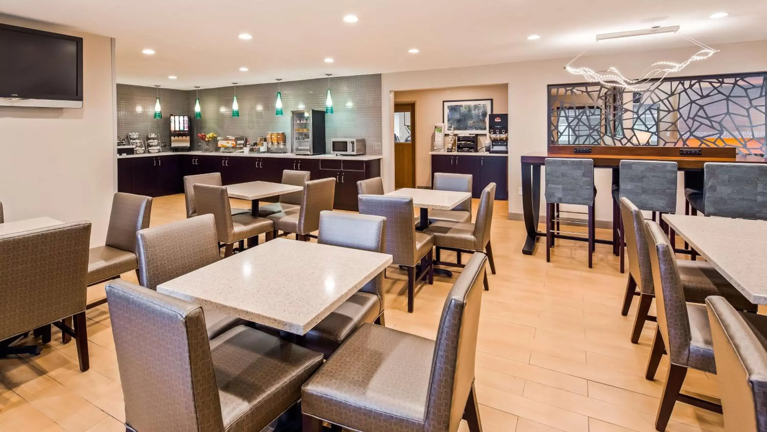 Restaurant/Places to Eat in Best Western York Inn