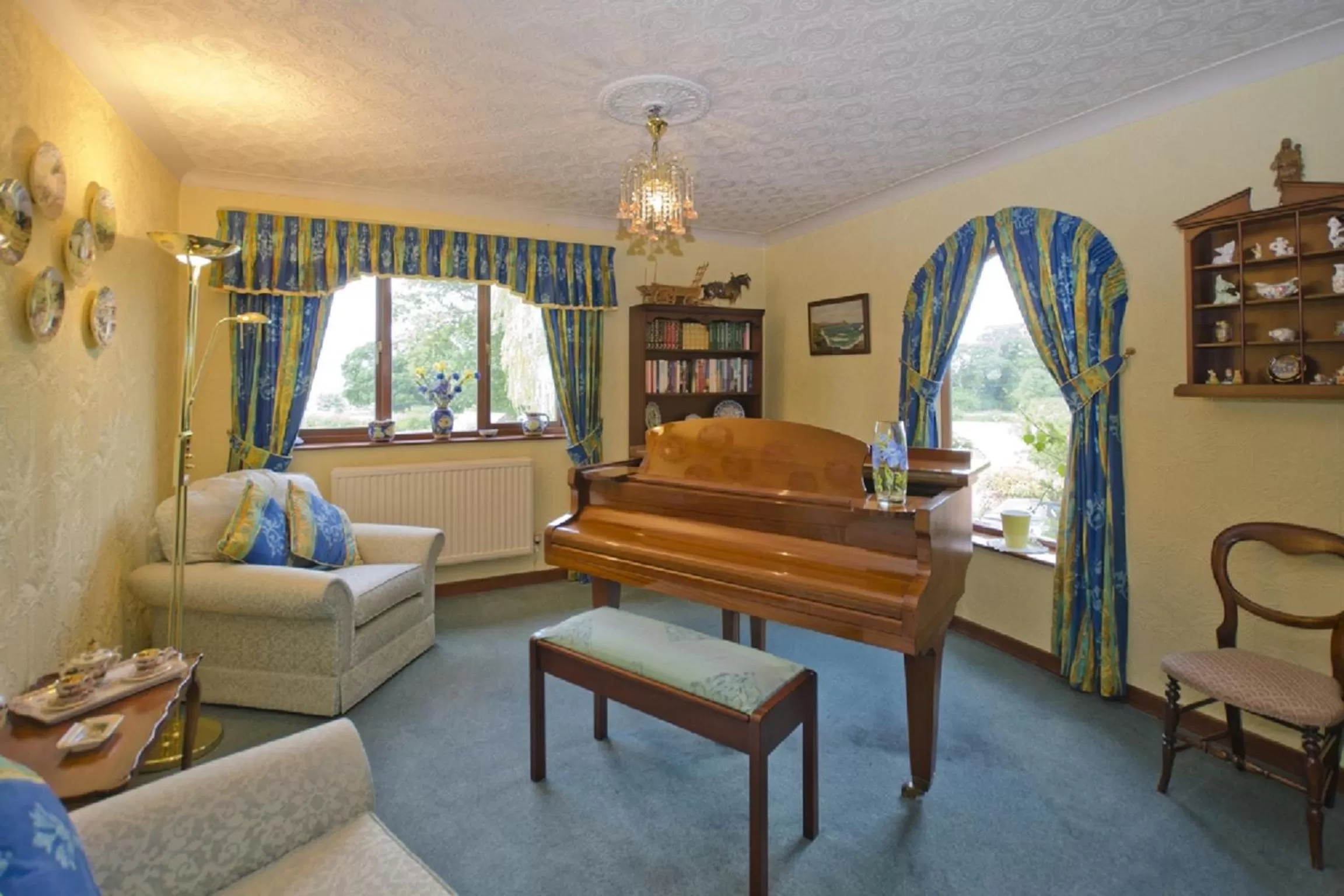 Communal lounge/ TV room, Seating Area in Tall Trees