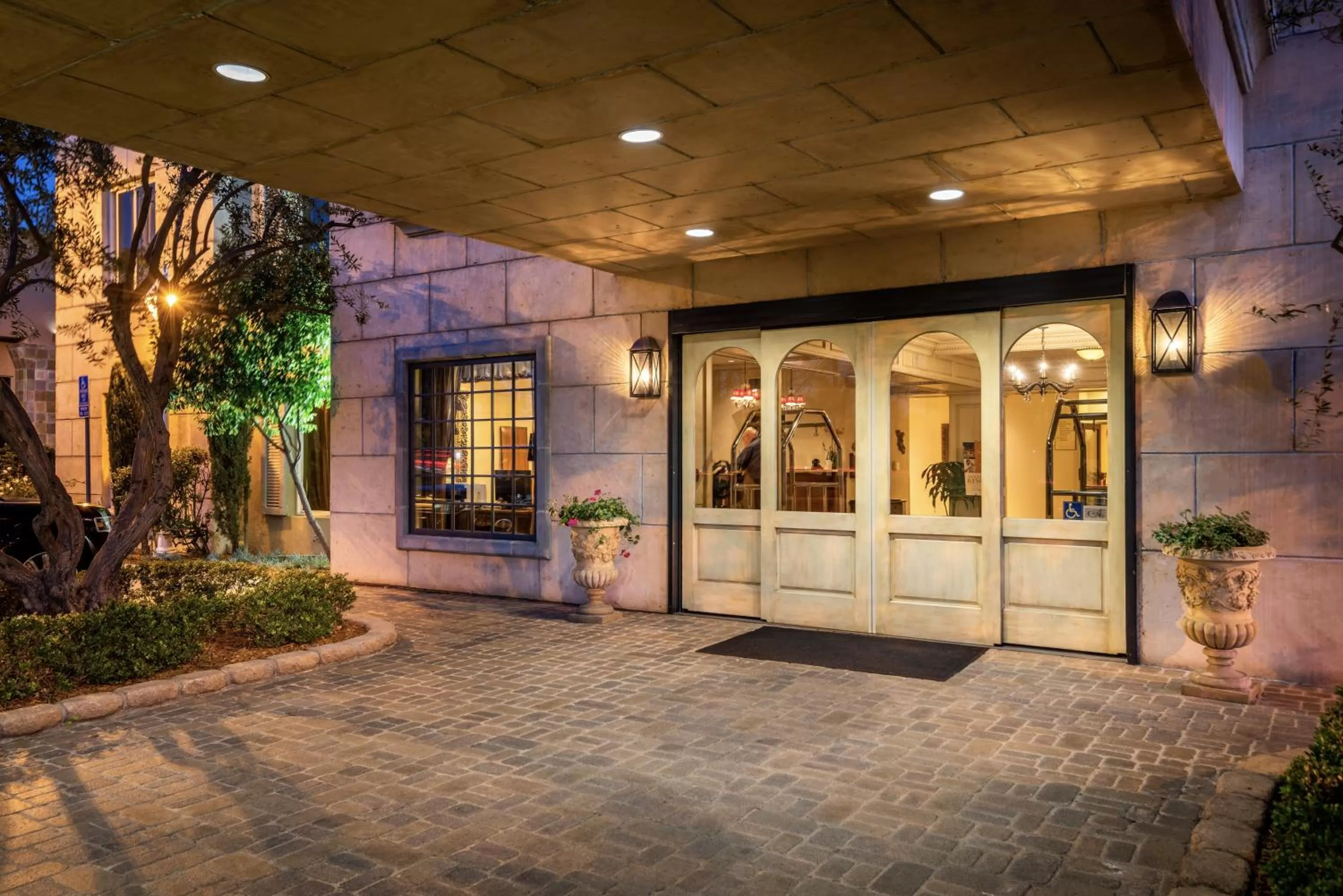 Lobby or reception in Ayres Hotel Seal Beach - Cypress