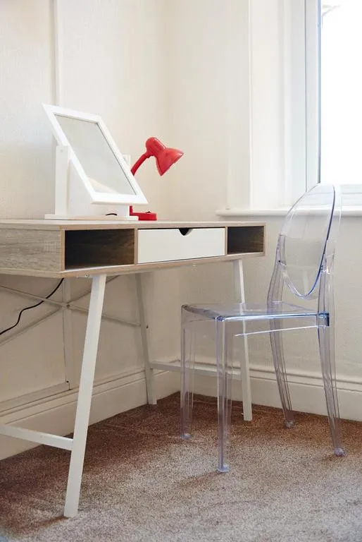 Decorative detail in Kenilworth Hotel