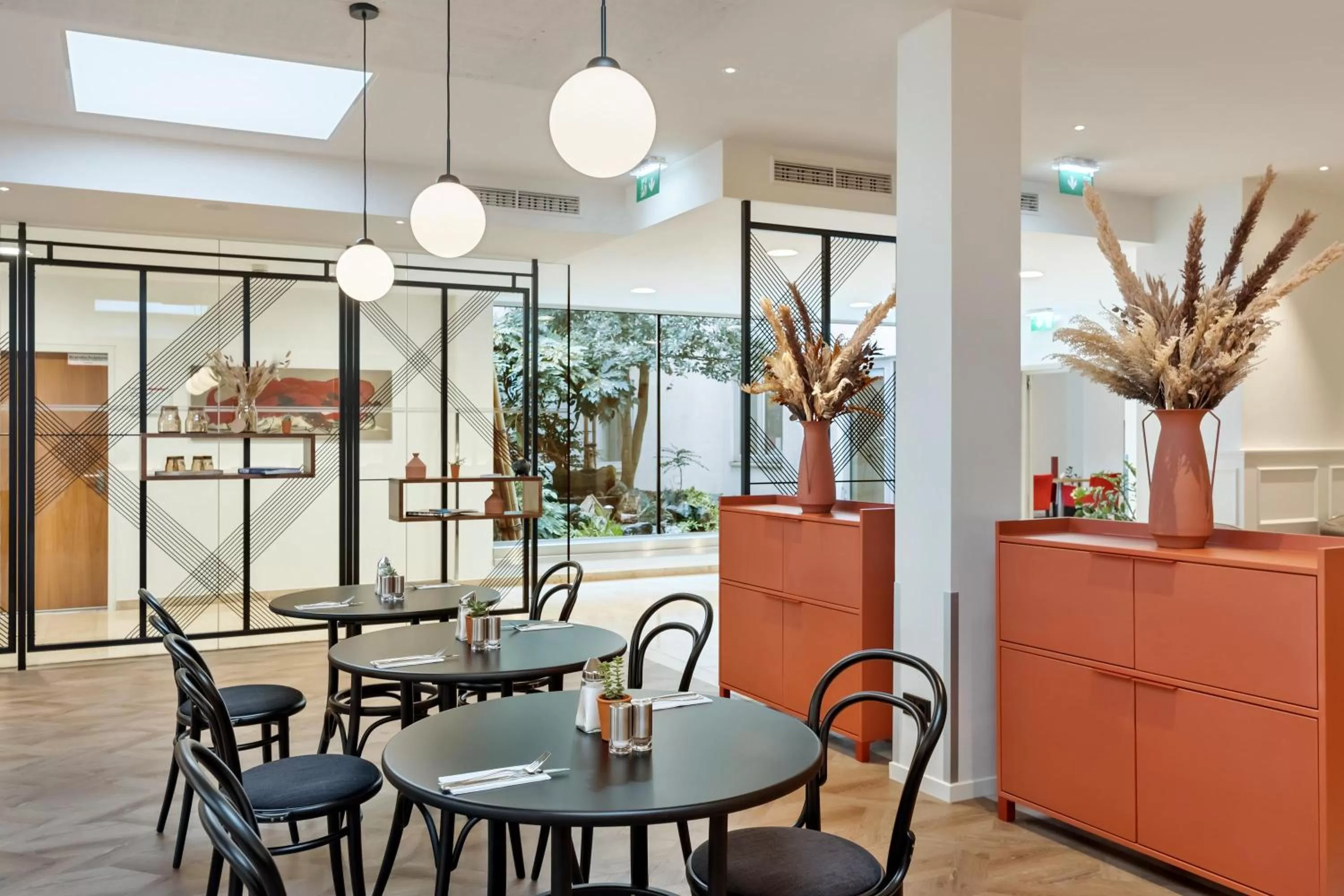 Restaurant/places to eat in Austria Trend Hotel Anatol Wien