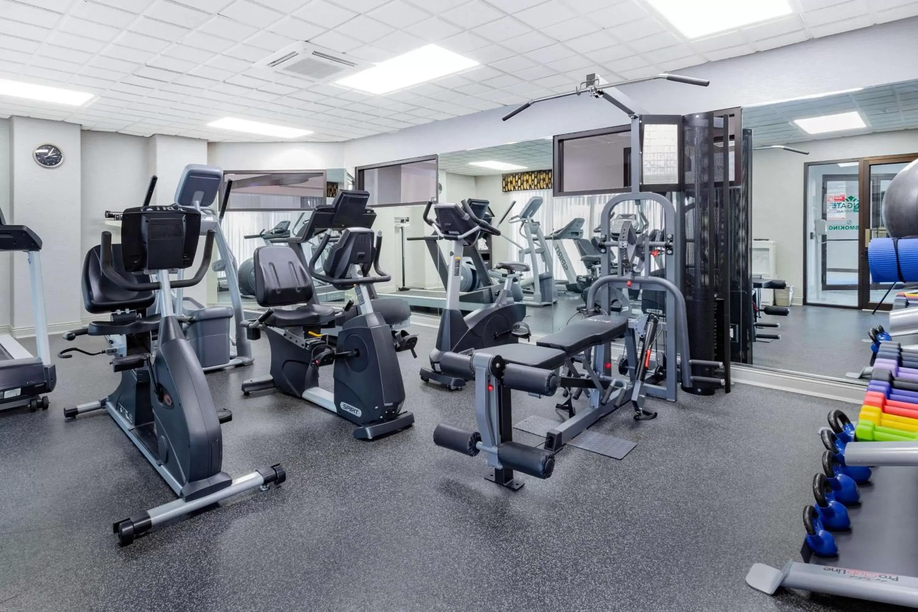 Activities, Fitness Center/Facilities in Wingate by Wyndham Tinley Park