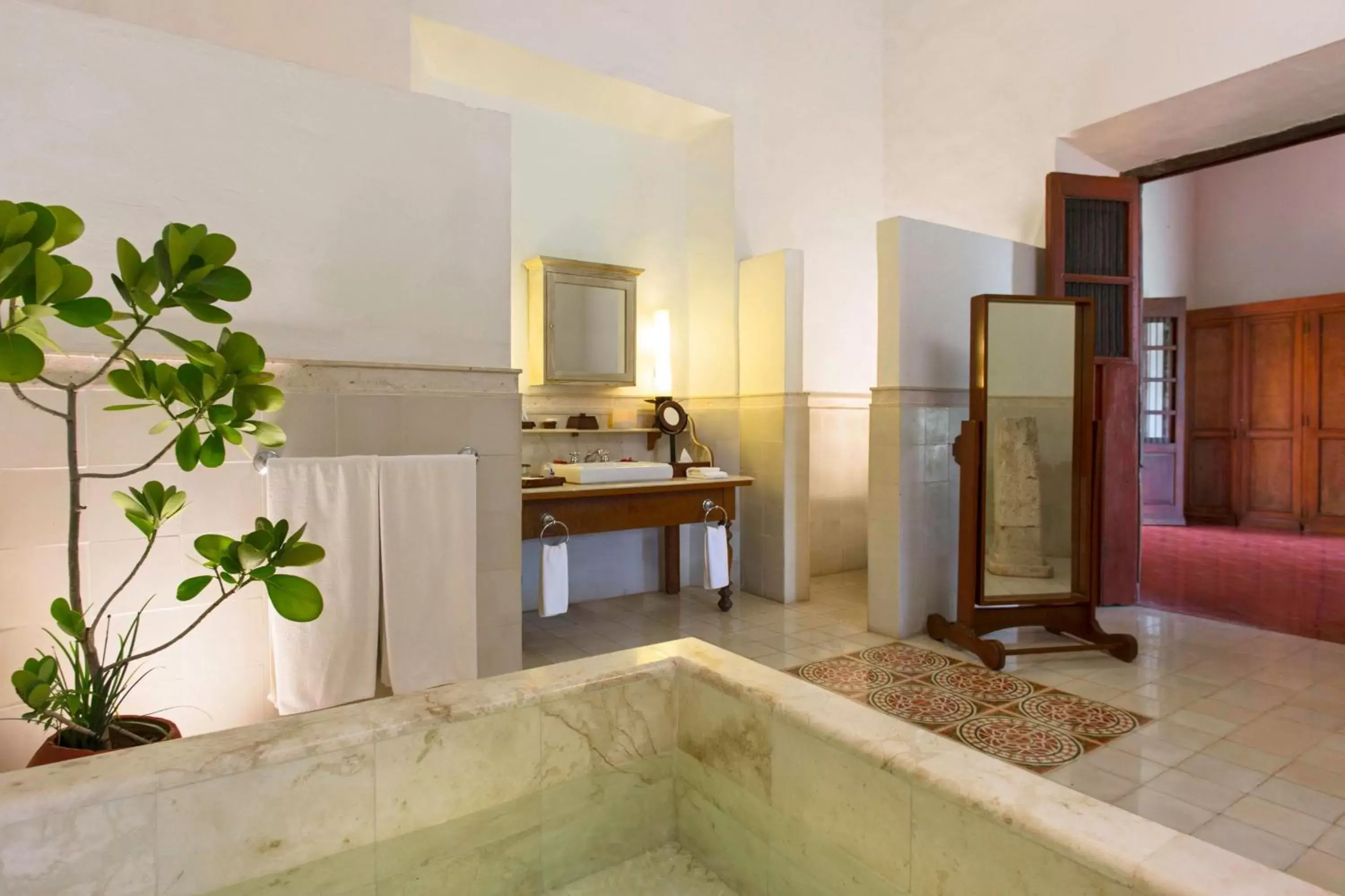 Bathroom, Kitchen/Kitchenette in Hacienda Temozon