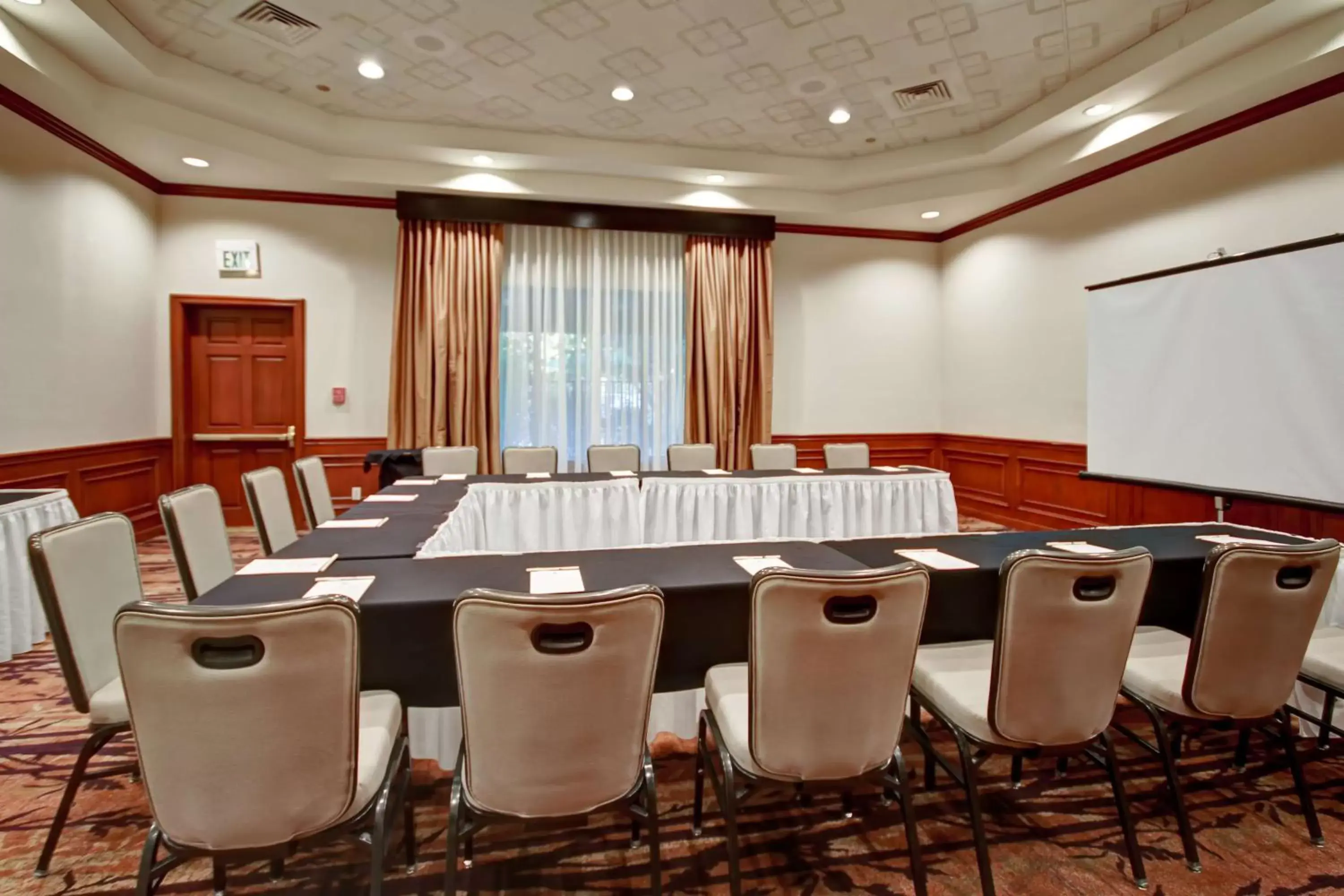 Meeting/conference room in DoubleTree by Hilton Hotel Flagstaff