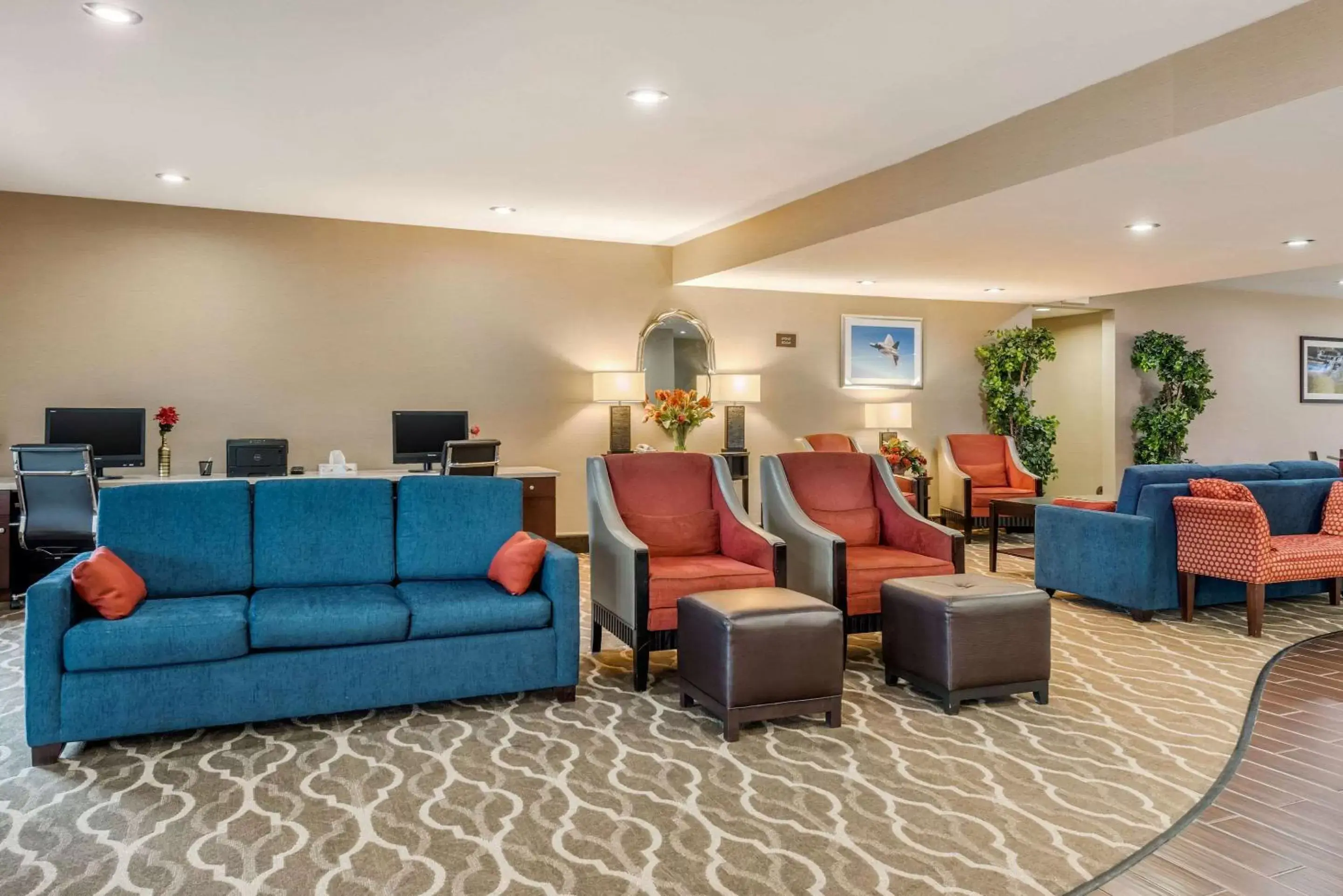 Lobby or reception, Seating Area in Comfort Suites Dayton-Wright Patterson