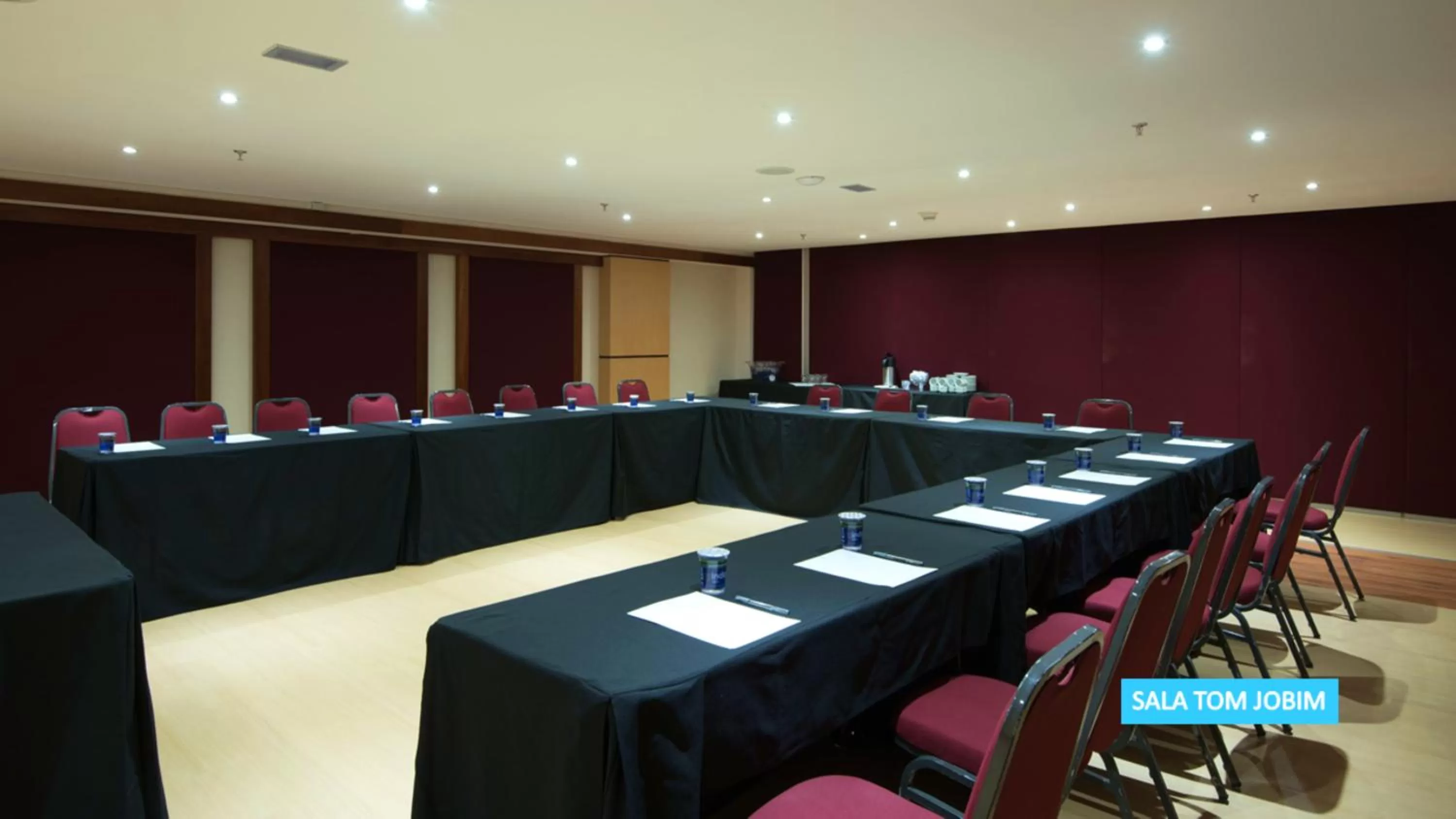 Business facilities in Vila Galé Salvador