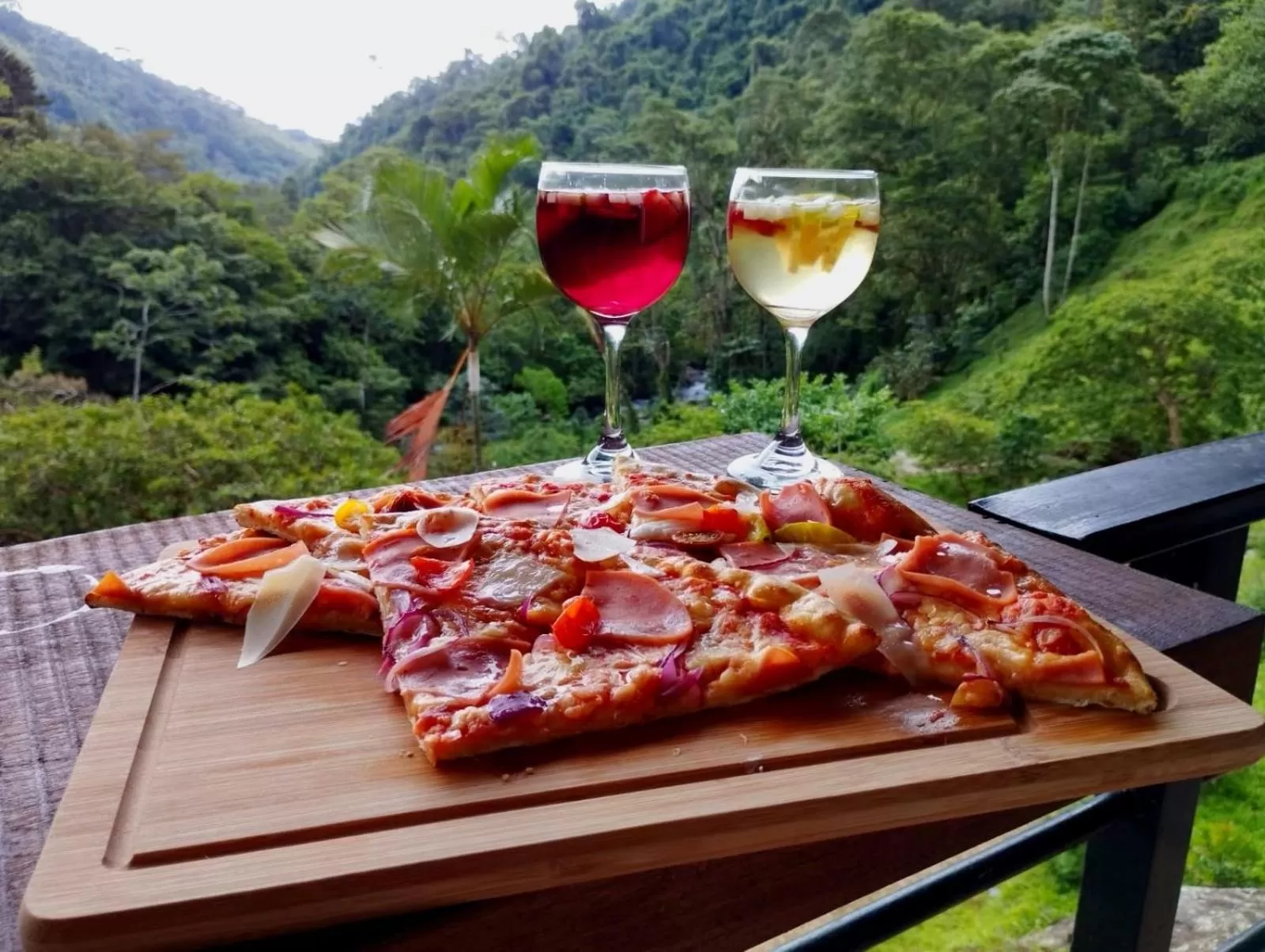 Restaurant/places to eat, Food in Hotel Rivel - Adventure & Nature Retreat