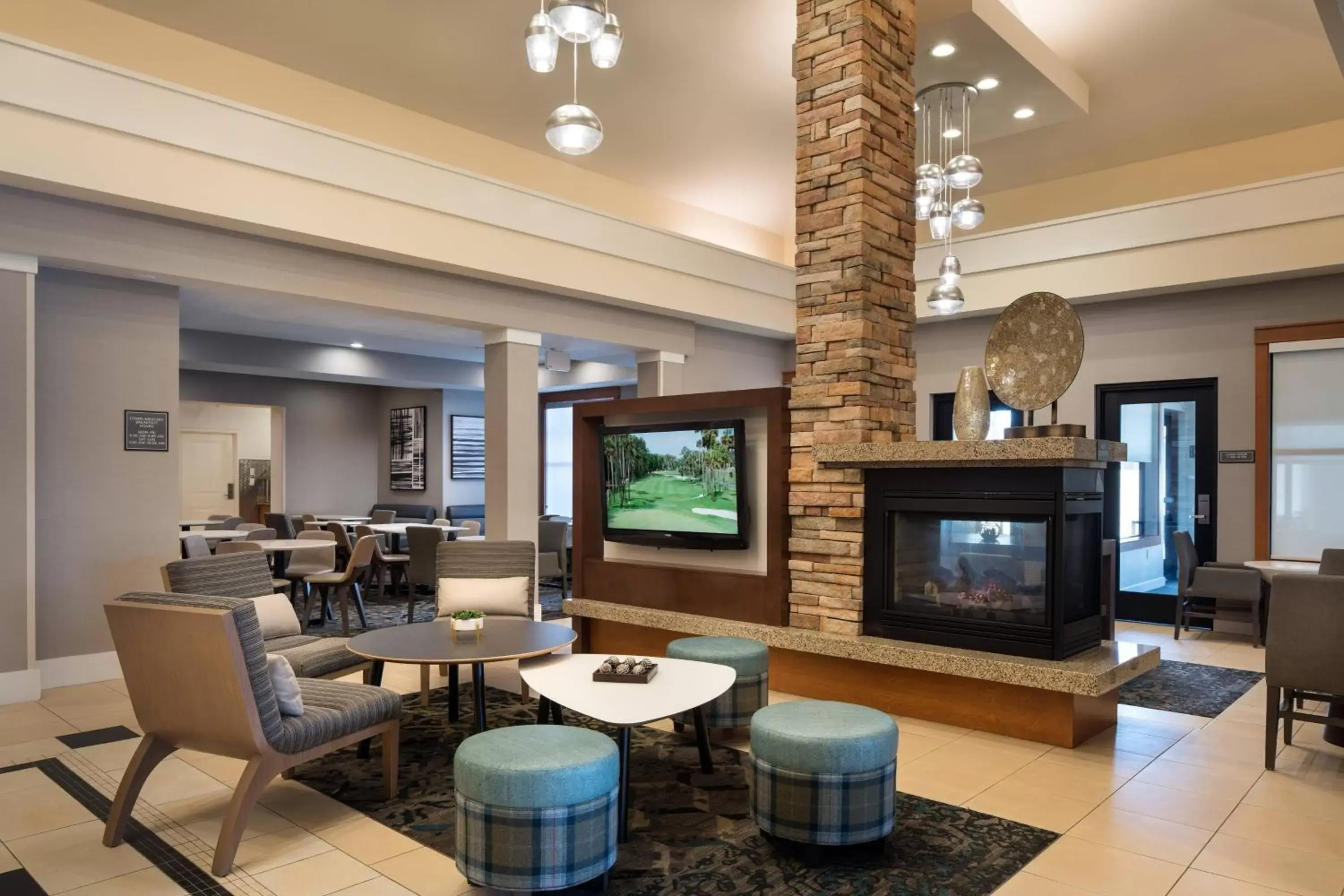 Lobby or reception, Lounge/Bar in Residence Inn by Marriott Camarillo