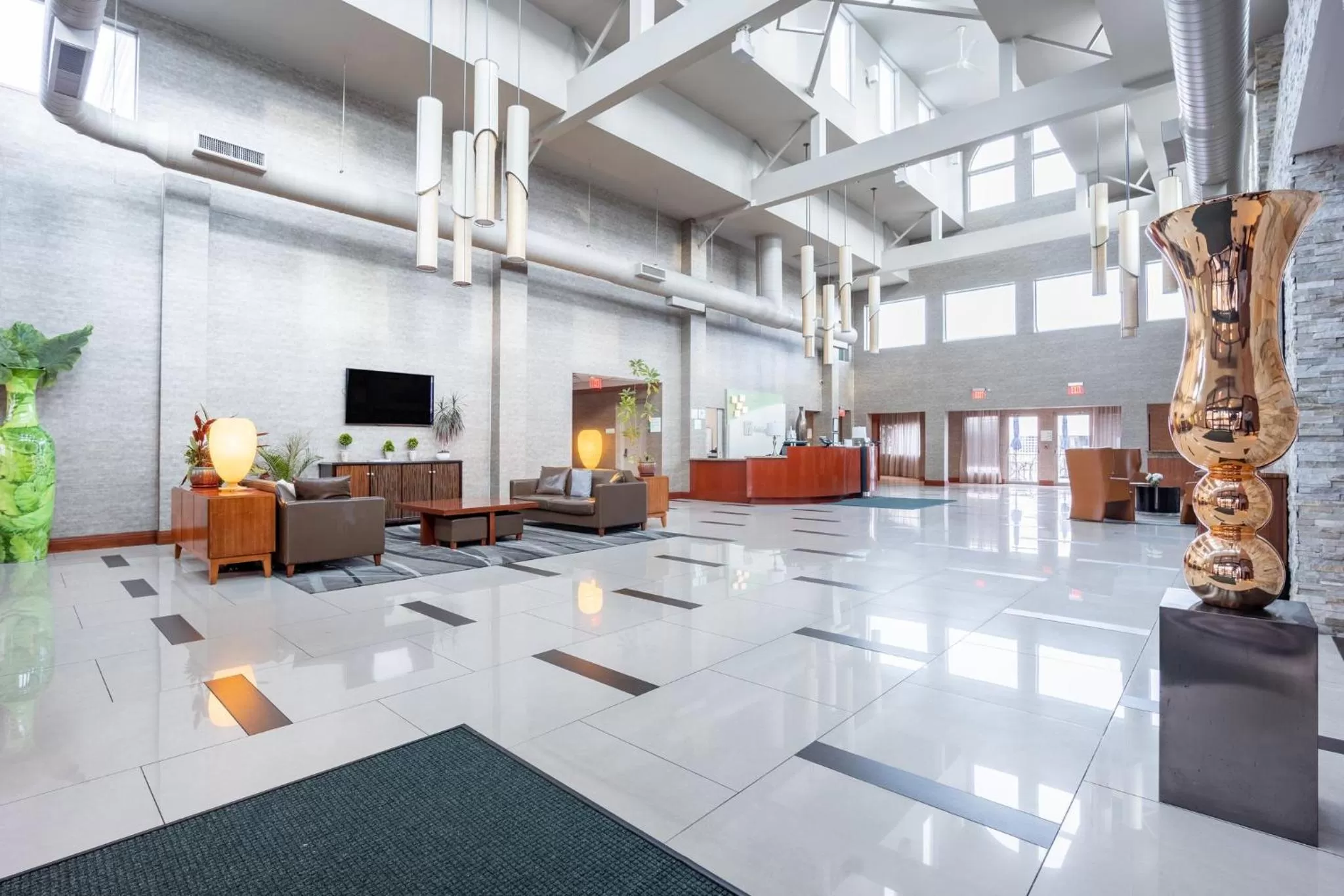 Property building in Holiday Inn Plainview-Long Island by IHG