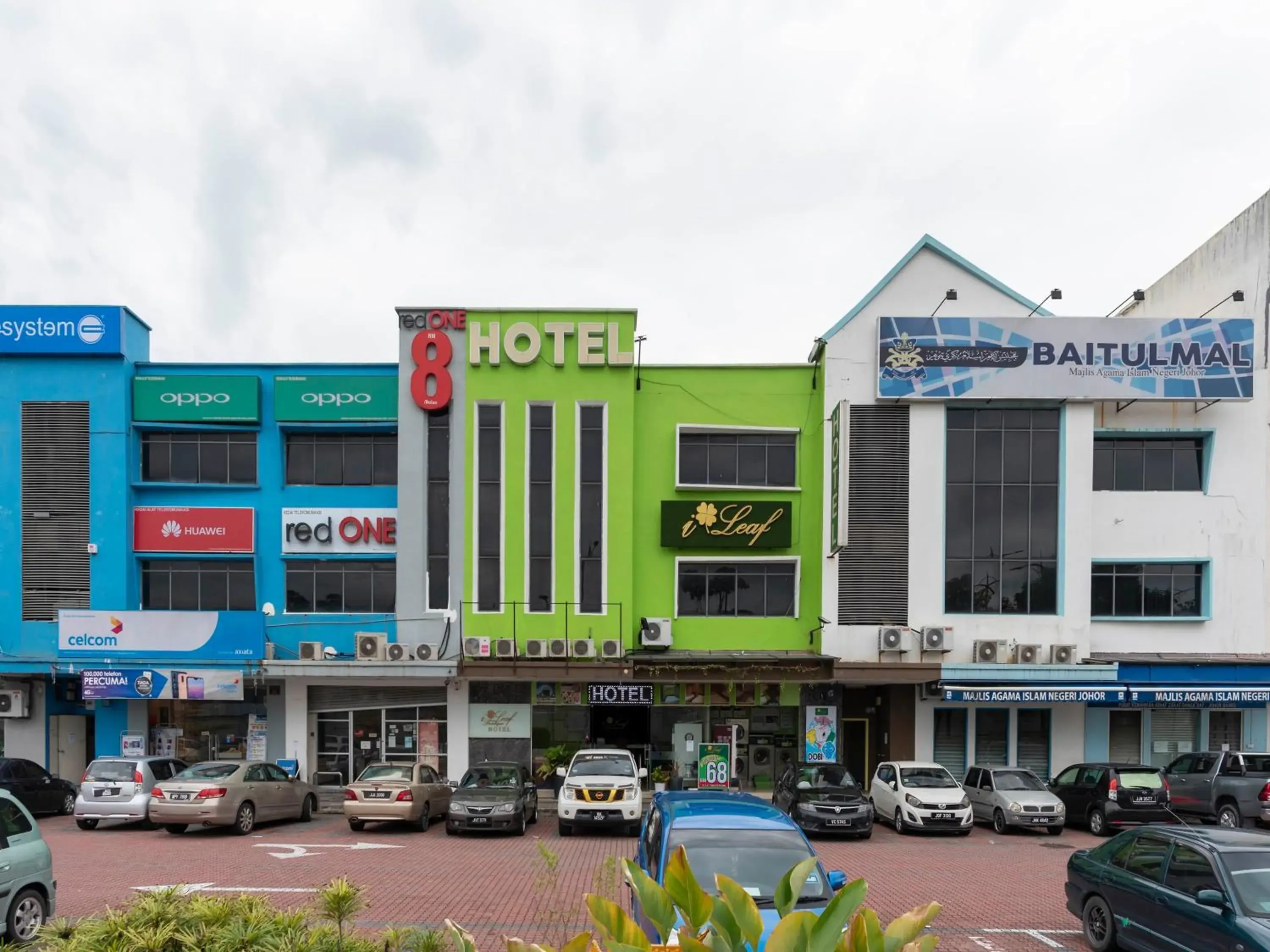 Facade/entrance, Property Building in I Leaf Boutique Hotel