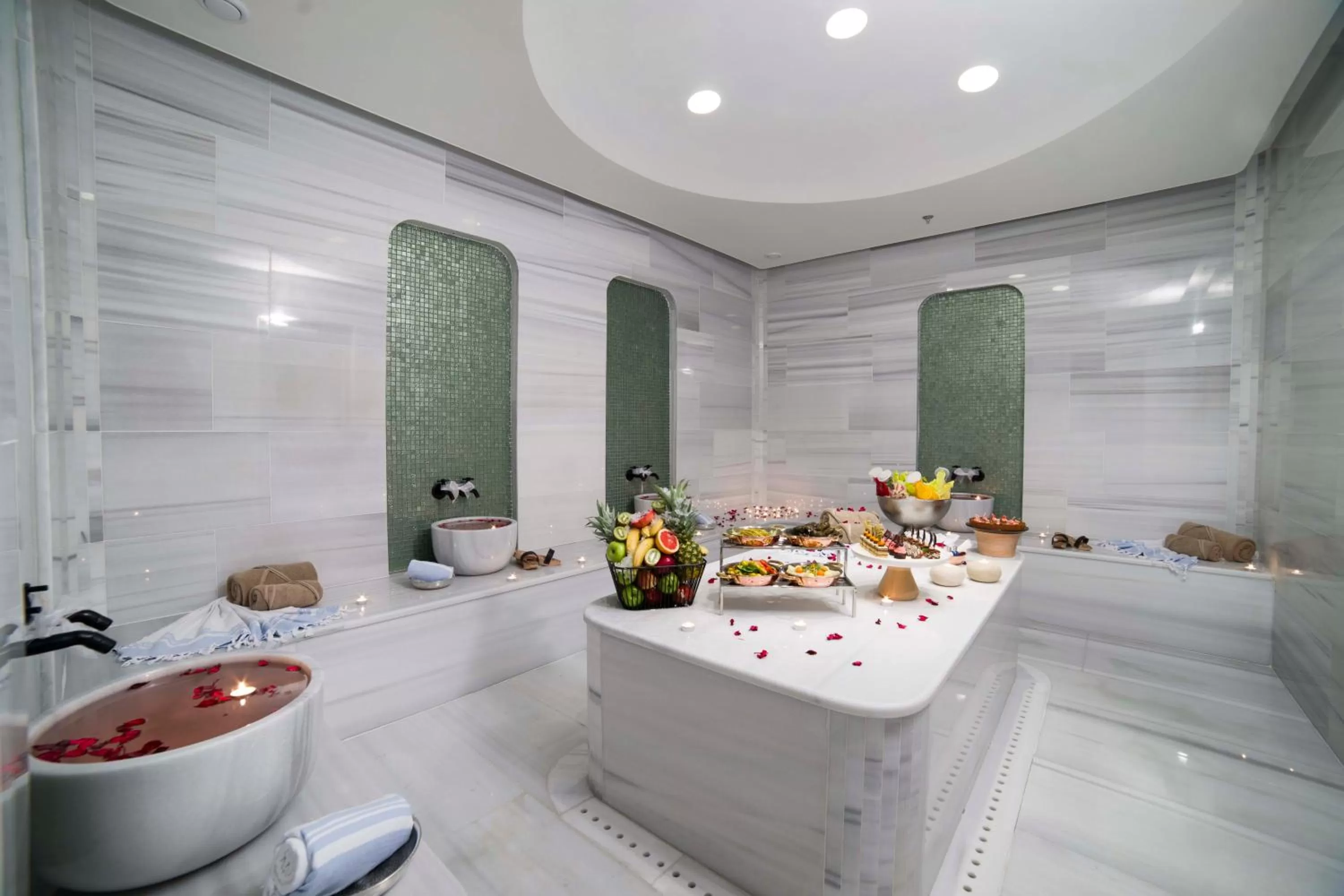 Spa and wellness centre/facilities in Radisson Collection Hotel, Vadistanbul