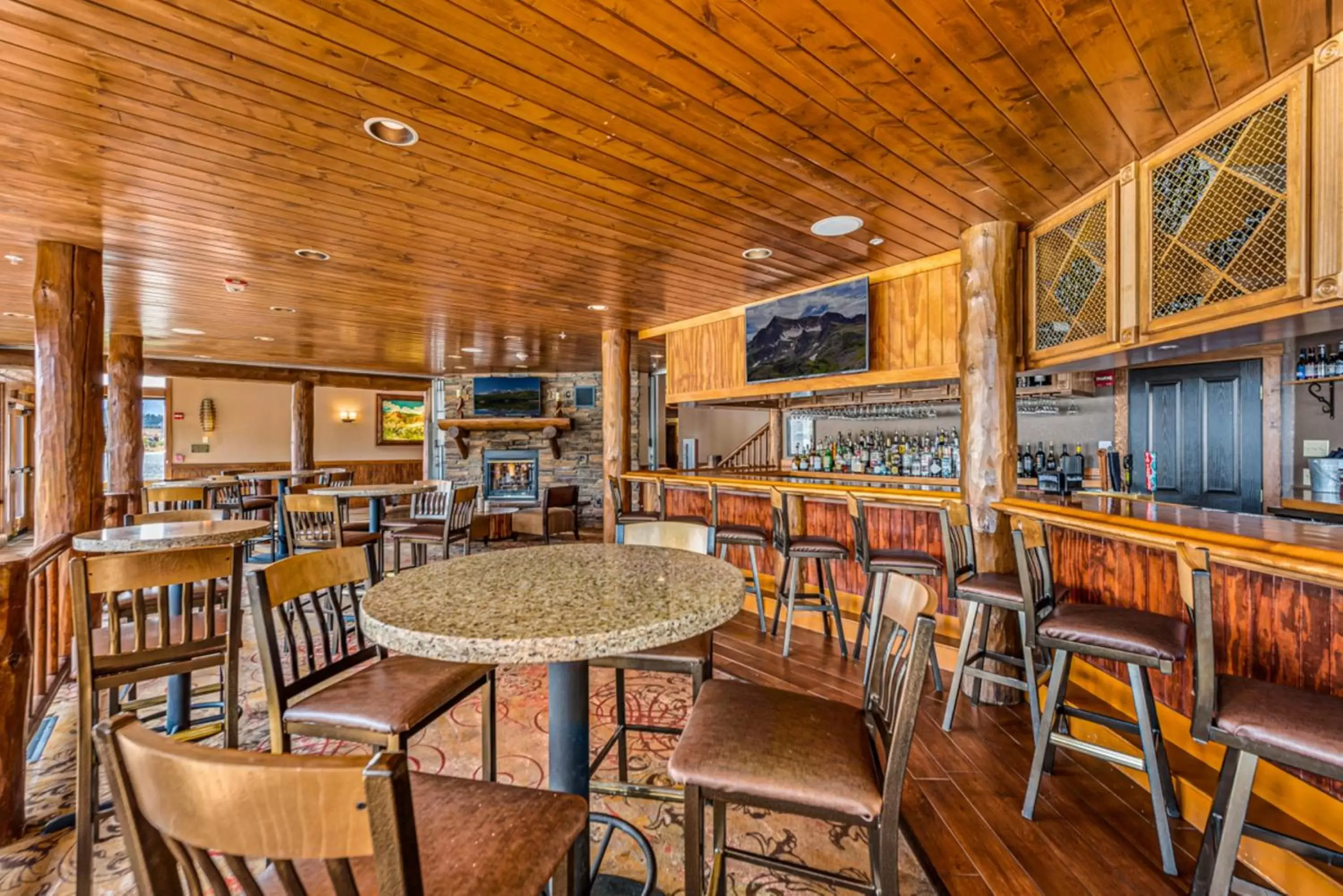 Restaurant/Places to Eat in The Estes Park Resort