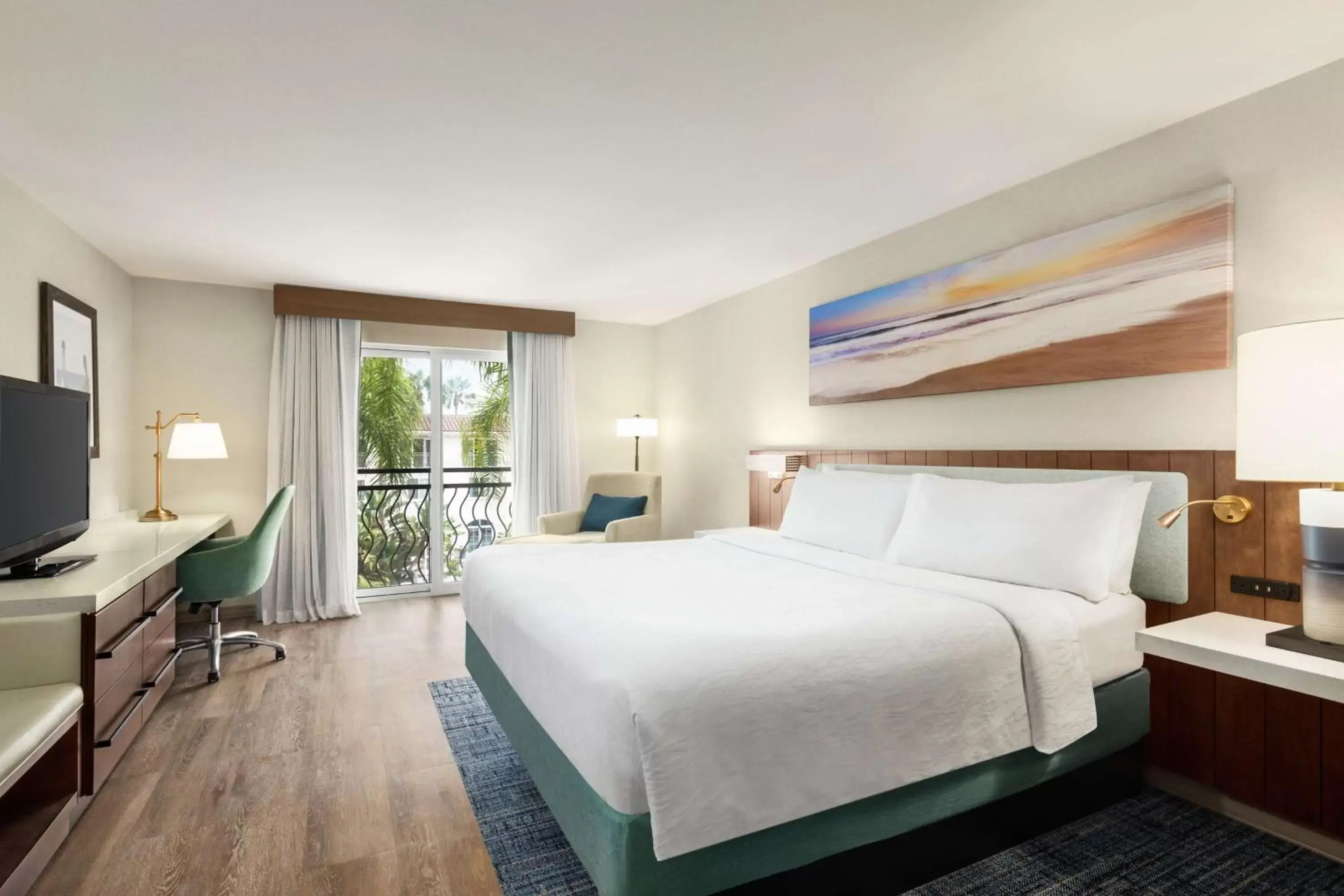 Bed in Hilton Garden Inn Carlsbad Beach