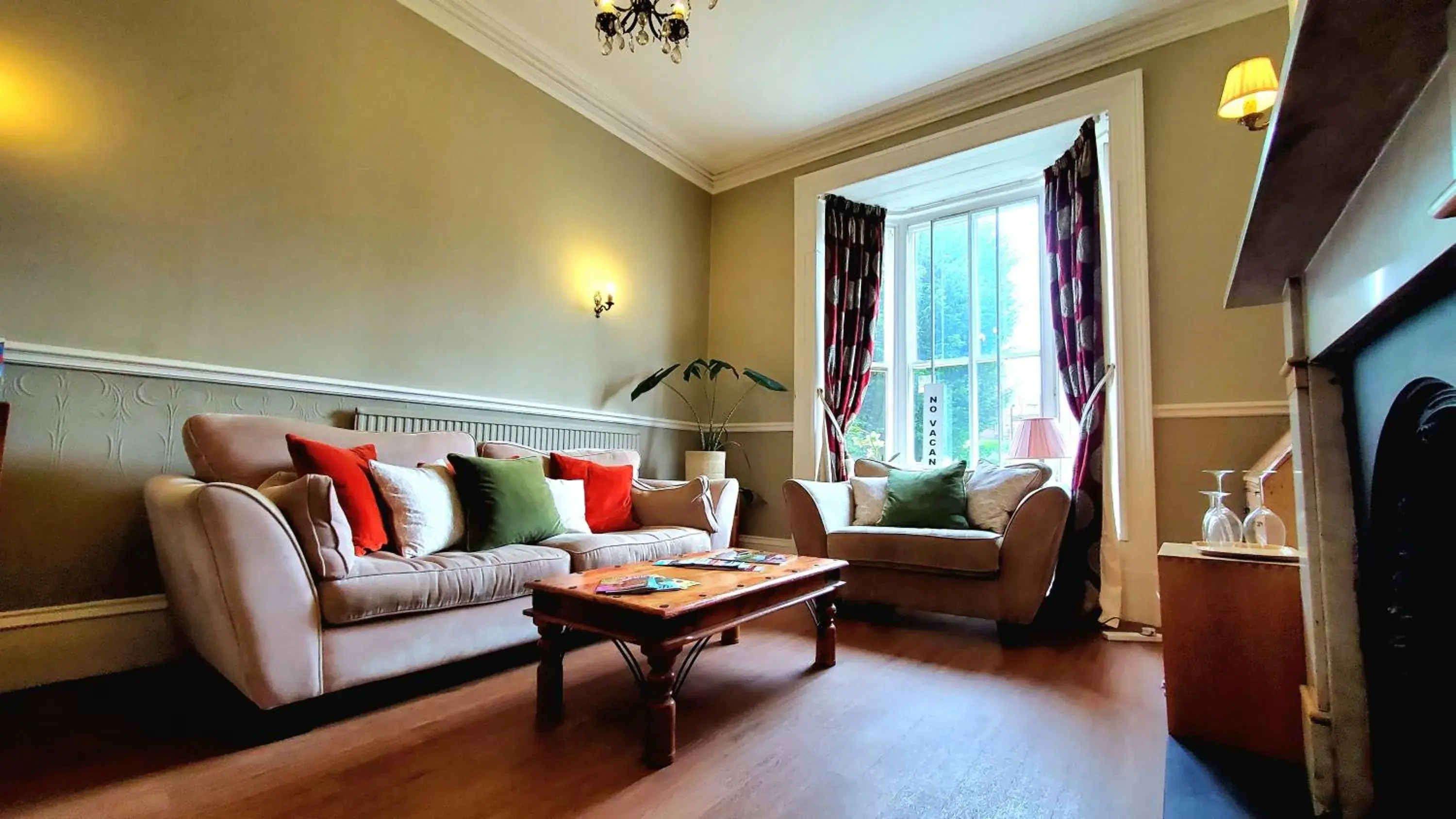 Property building, Seating Area in Holmwood House Guest Accommodation