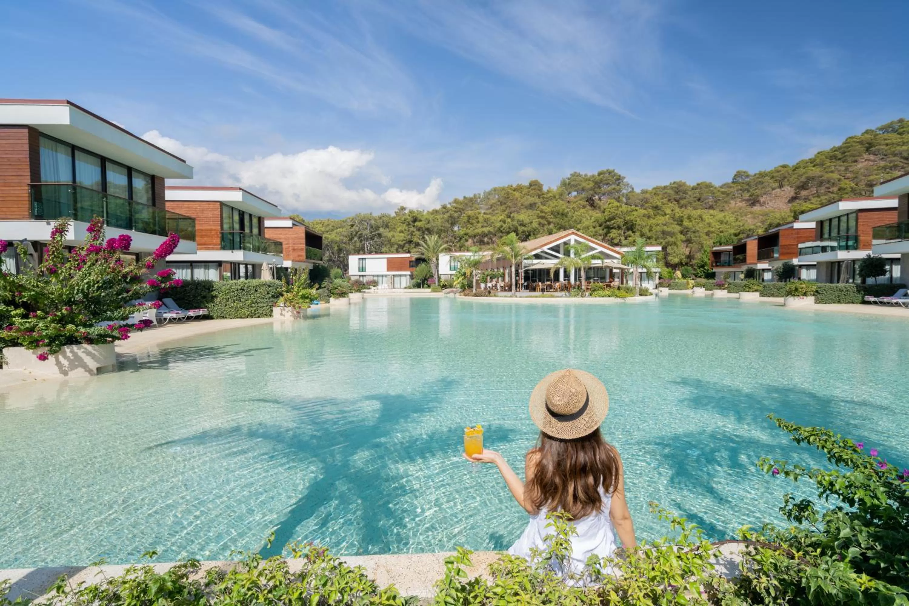 Swimming pool in Rixos Premium Tekirova - The Land of Legends Access