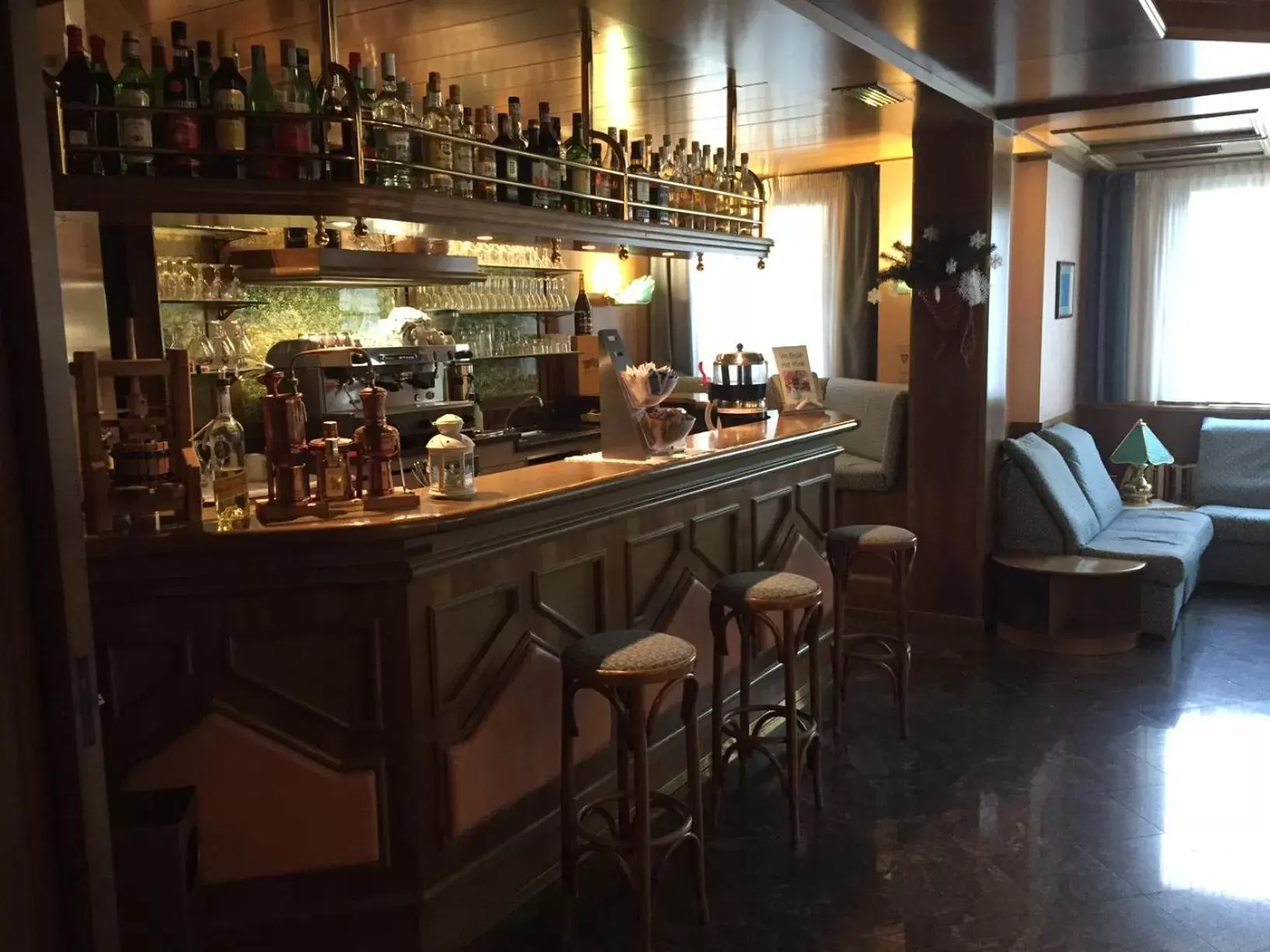 Activities, Lounge/Bar in Hotel Quadrifoglio