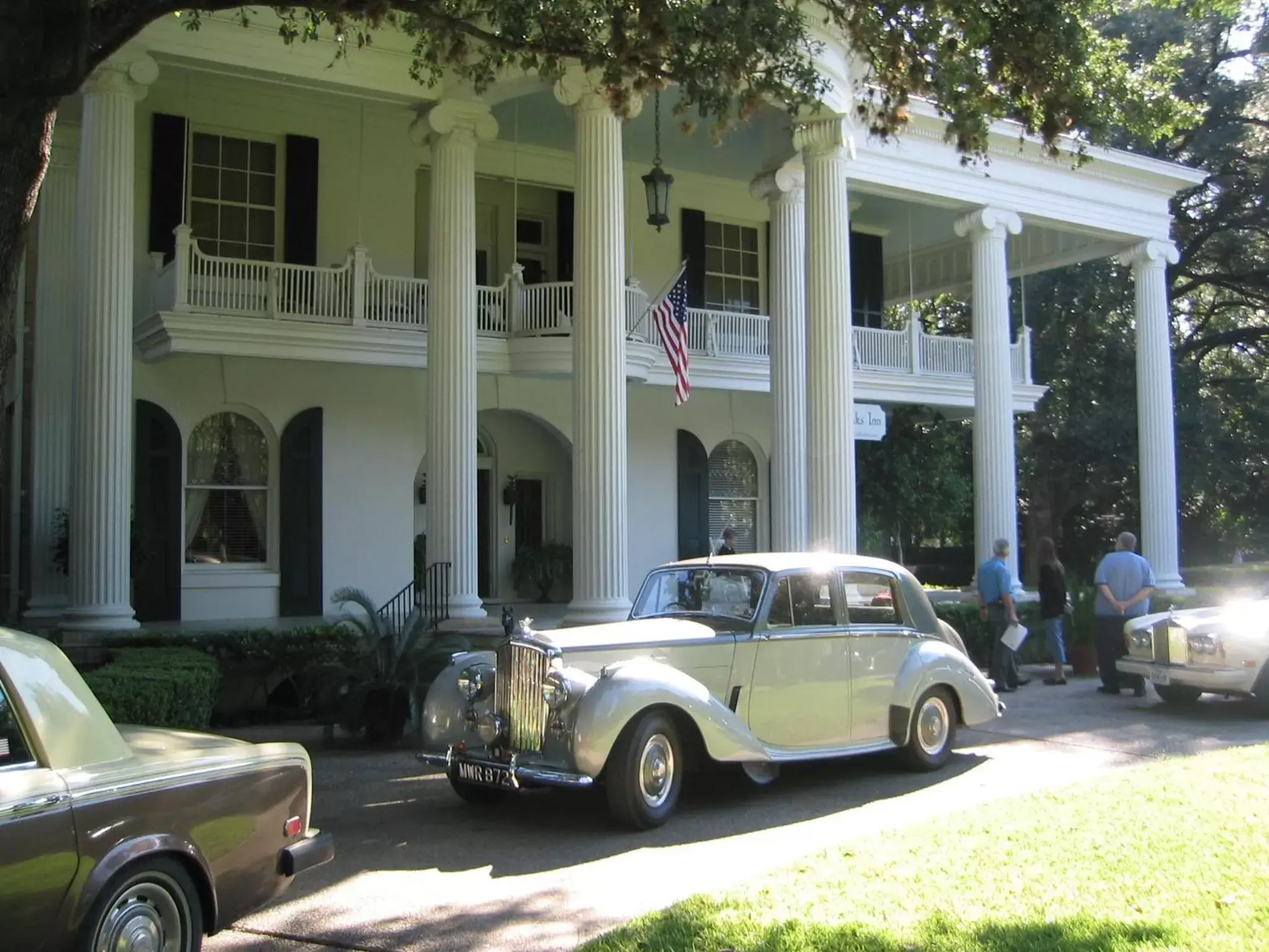 Facade/entrance, Property Building in Belle Oaks Inn