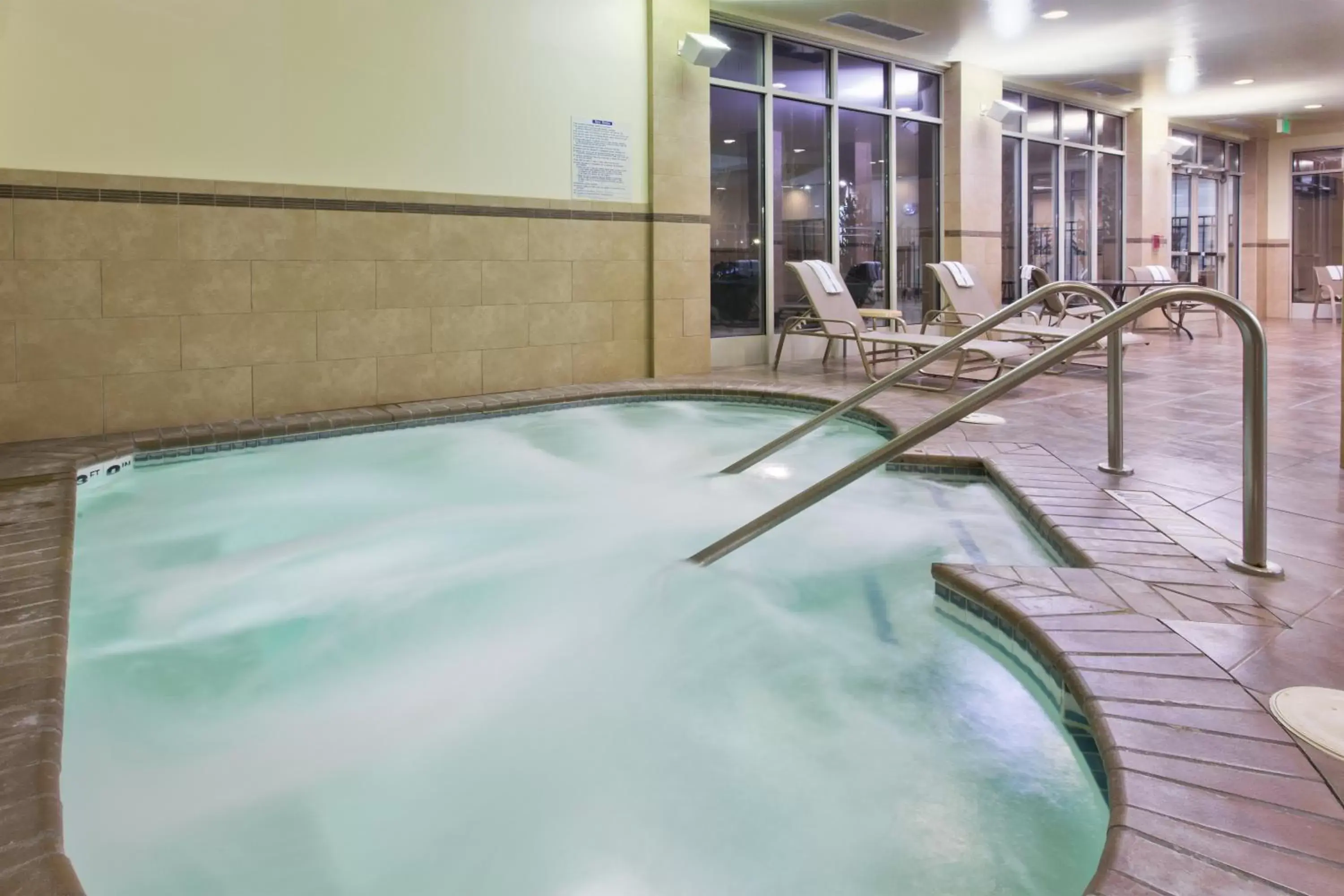 Swimming Pool in Holiday Inn Yakima, an IHG Hotel
