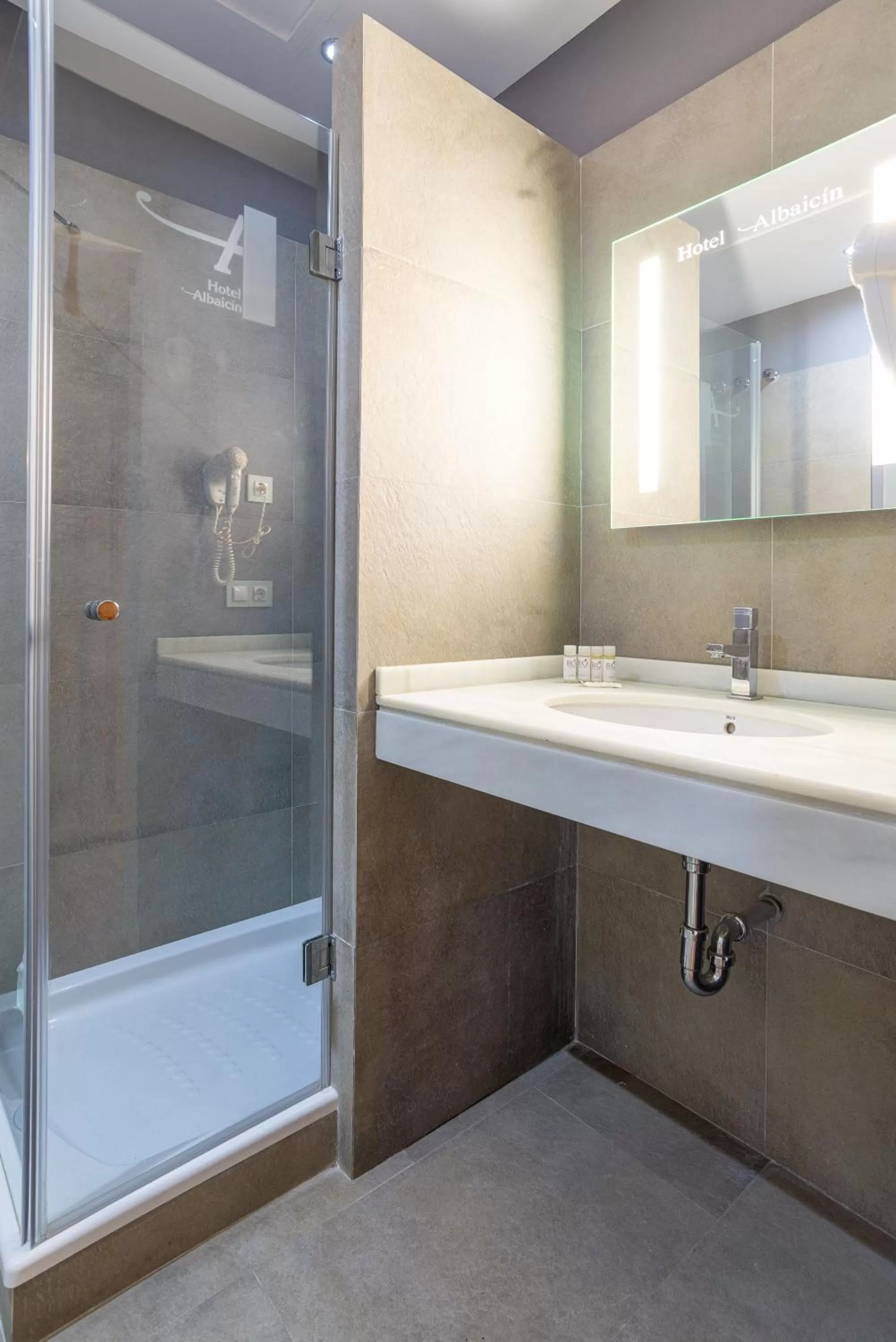 Bathroom in Hotel Albaicín