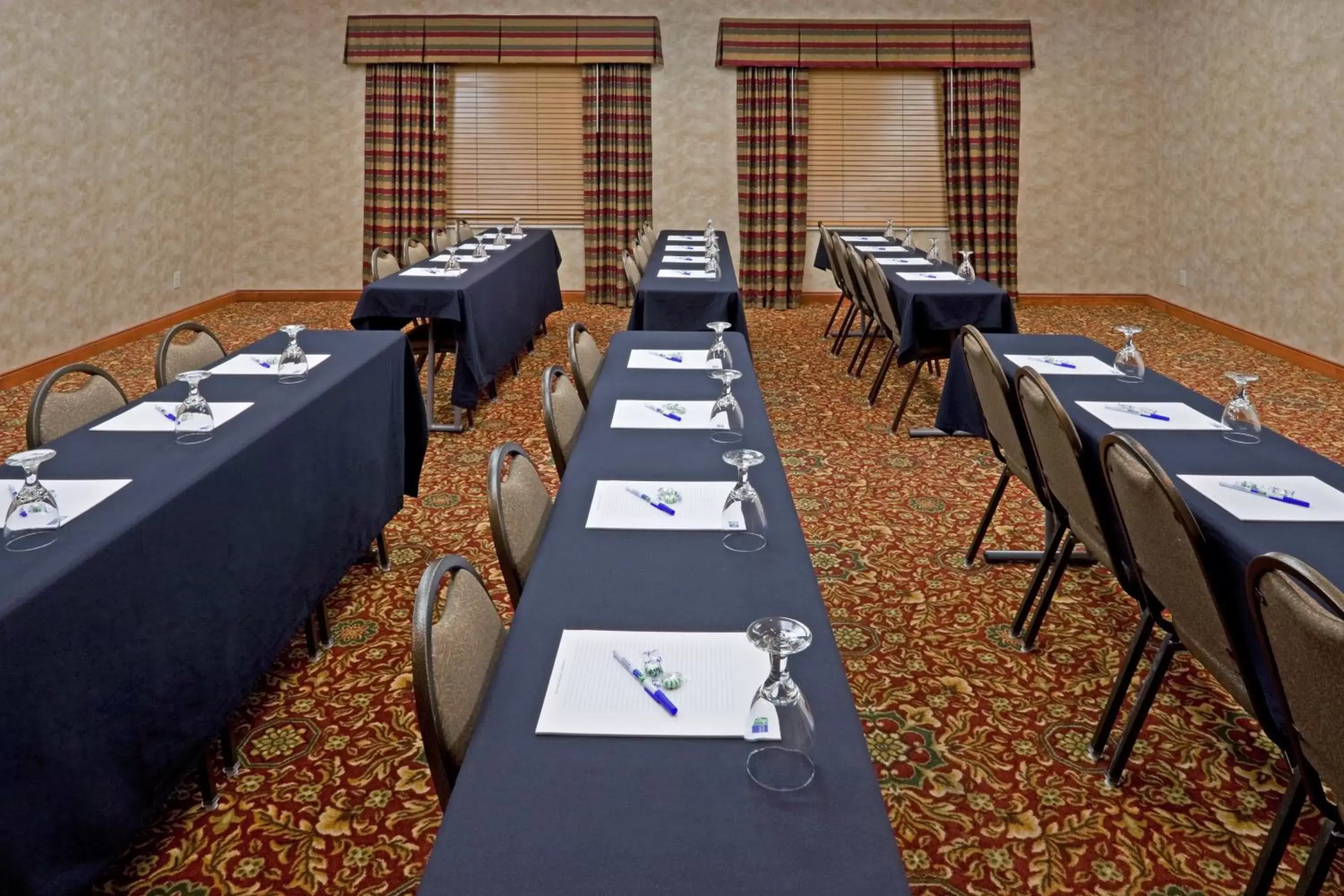 Meeting/conference room, Business Area/Conference Room in Holiday Inn Express Syracuse-Fairgrounds, an IHG Hotel