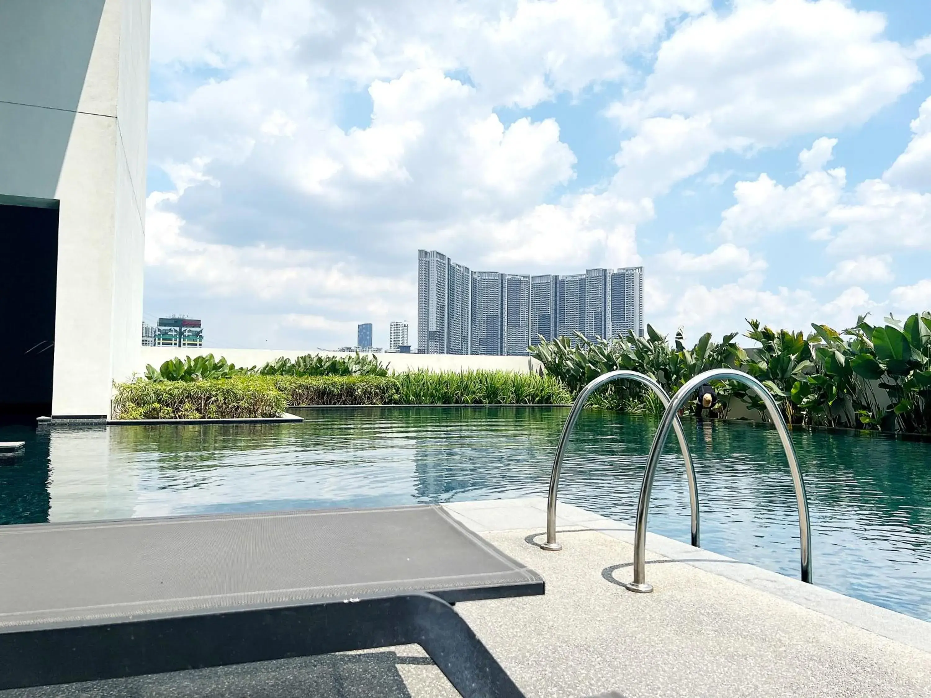 Swimming pool in Infini Suites@ UNA Residences, Sunway Velocity KL Swimming pool in Infini Suites@ UNA Residences, Sunway Velocity KL