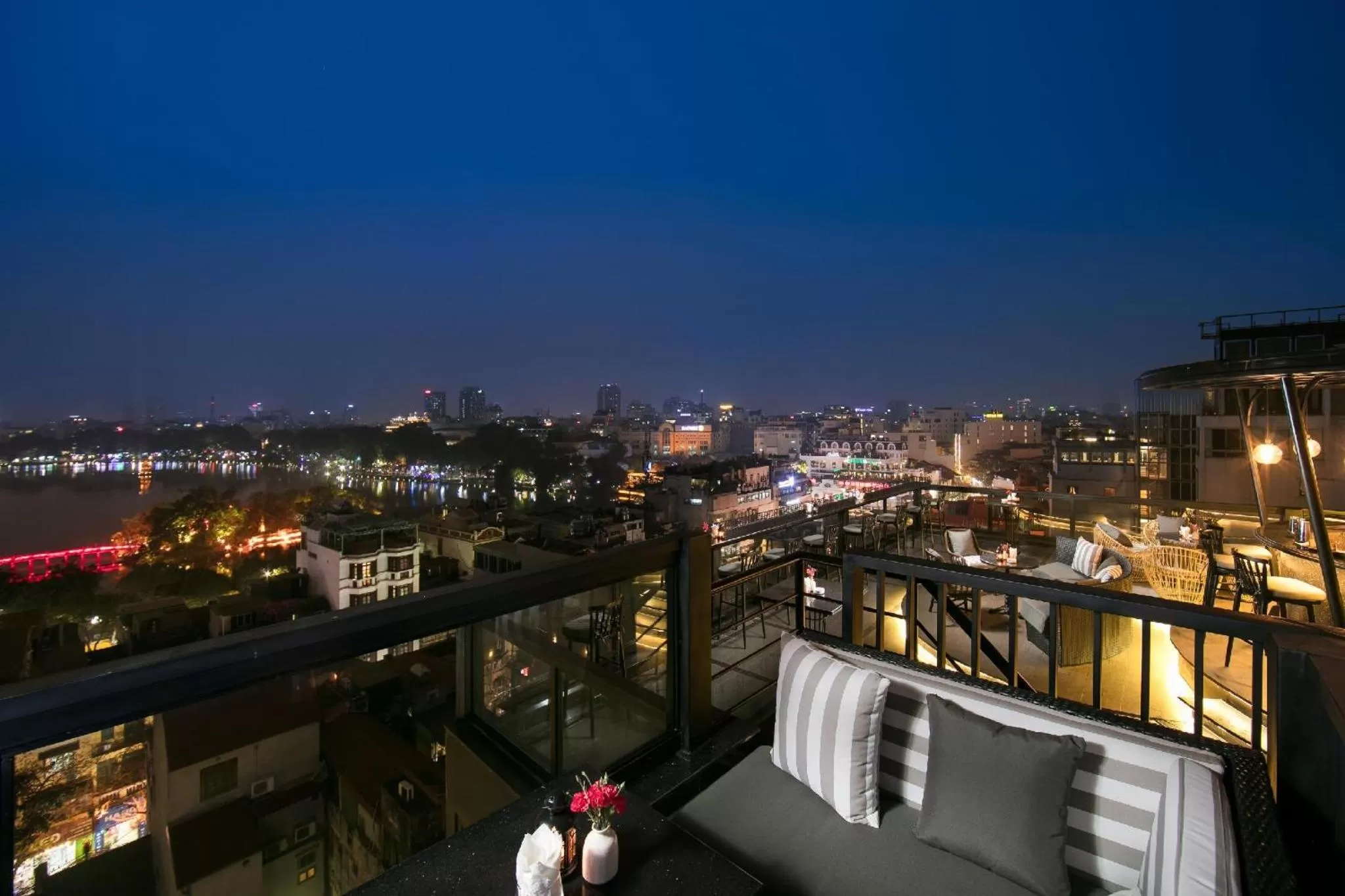 Lounge or bar in San Grand Hotel & Spa