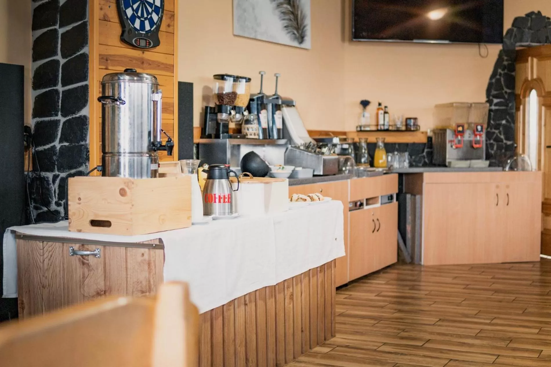 Food and drinks in Hotel Taurus