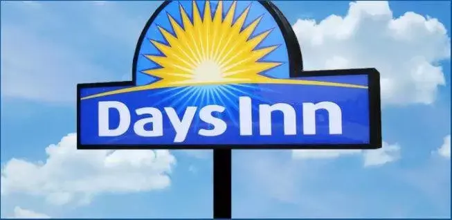 Facade/entrance in Days Inn by Wyndham Baton Rouge Airport