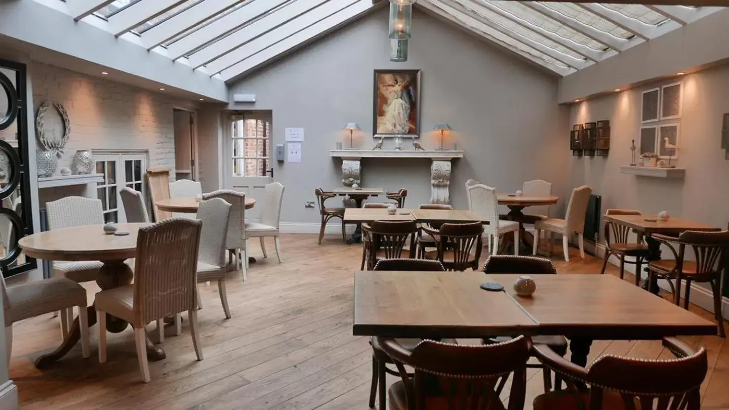 Dining area, Restaurant/Places to Eat in The Boot Inn