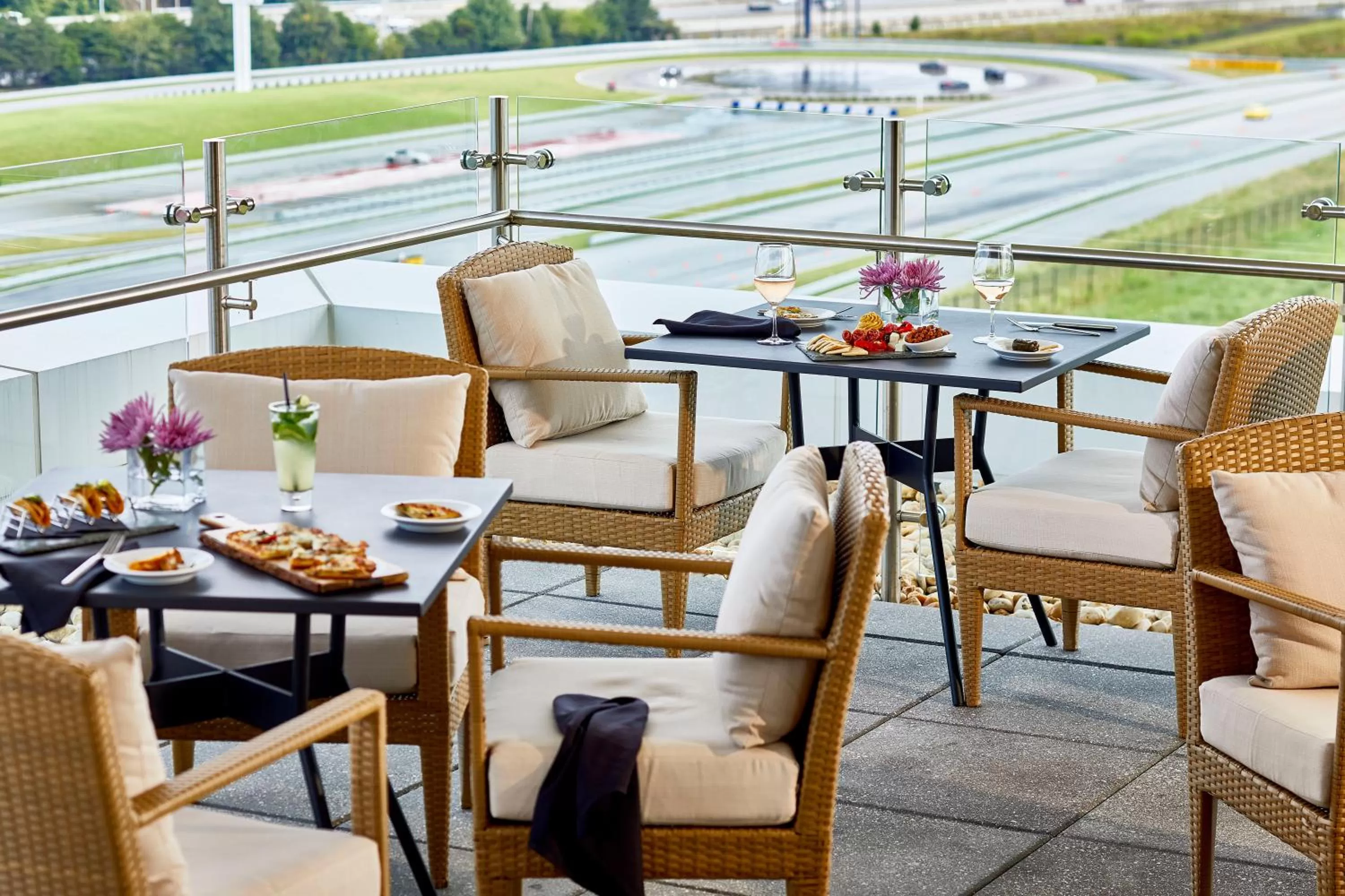 Restaurant/places to eat in Kimpton Overland Hotel - Atlanta Airport by IHG